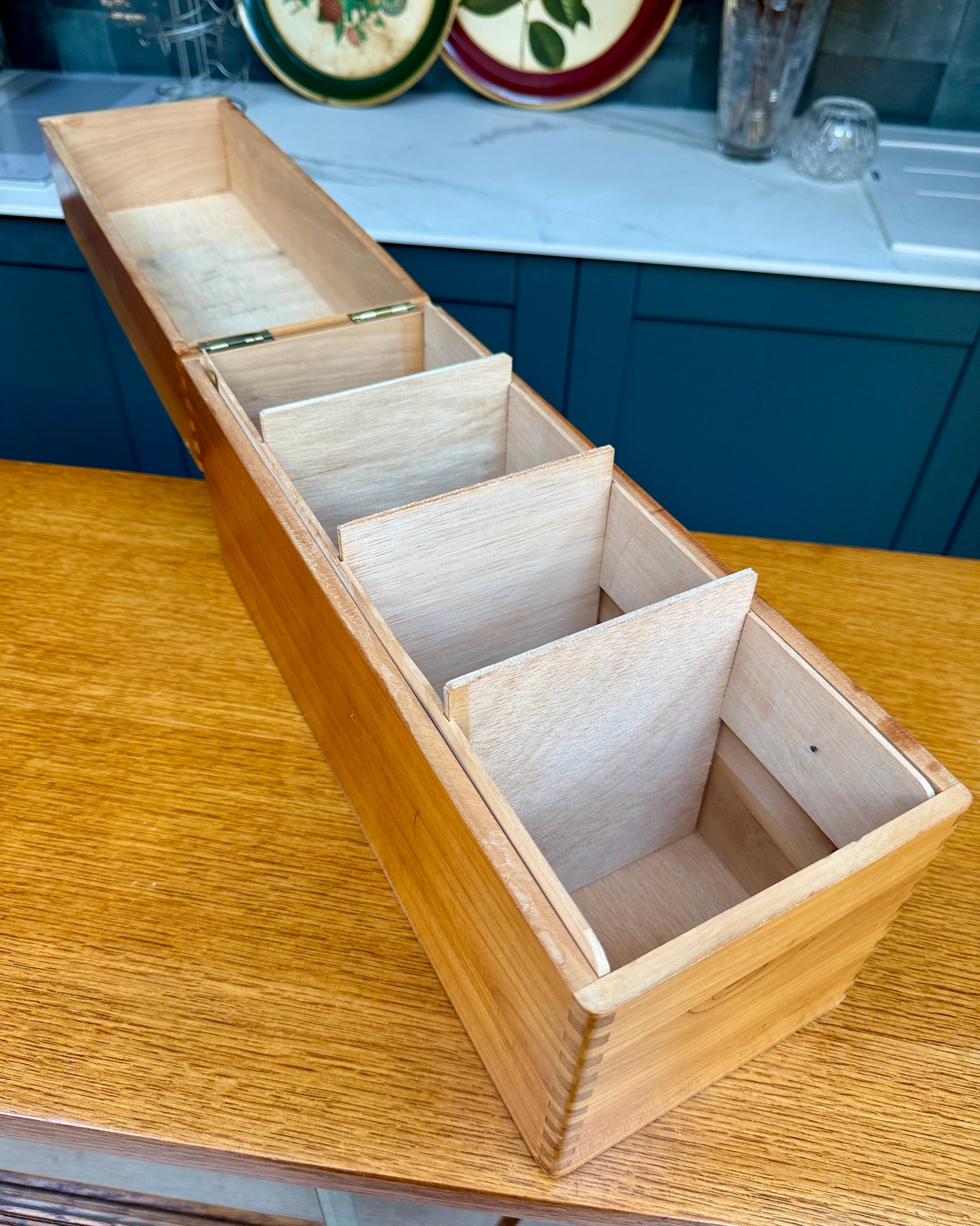 Ancienne boîte à fiches en bois