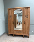 Charger l'image dans la visionneuse de la galerie, Armoire Art Déco trois portes
