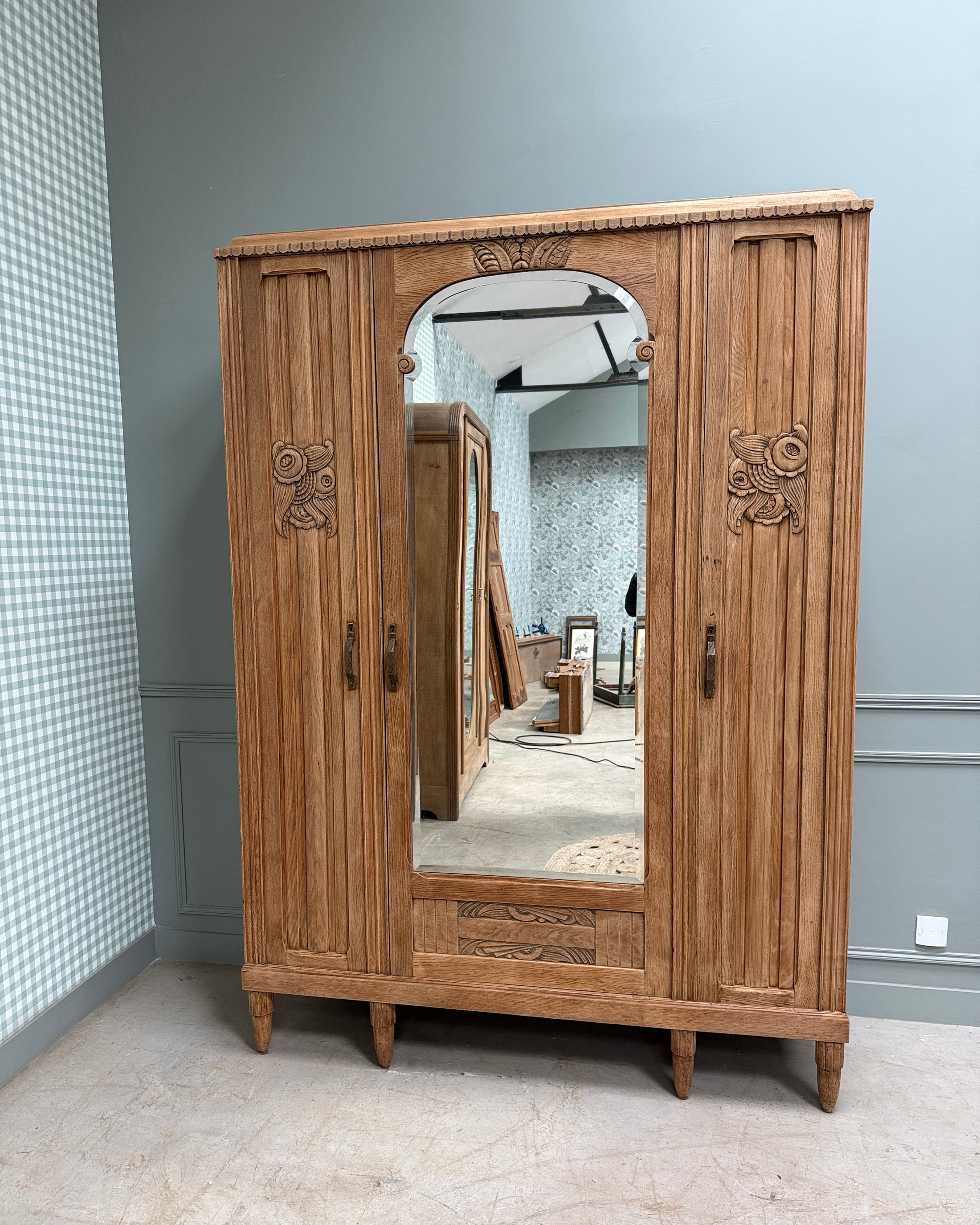 Armoire Art Déco trois portes