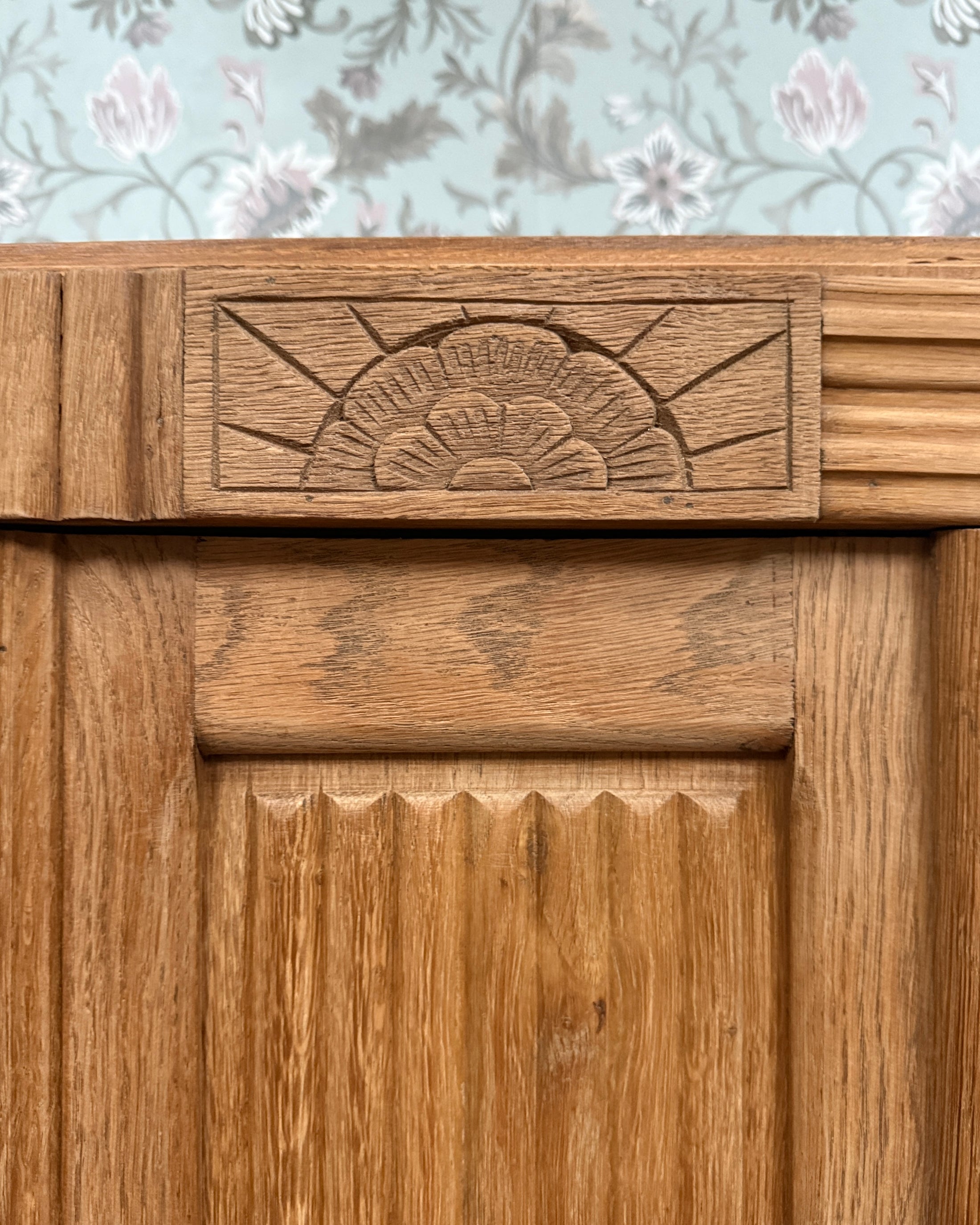 Armoire Art Déco en chêne