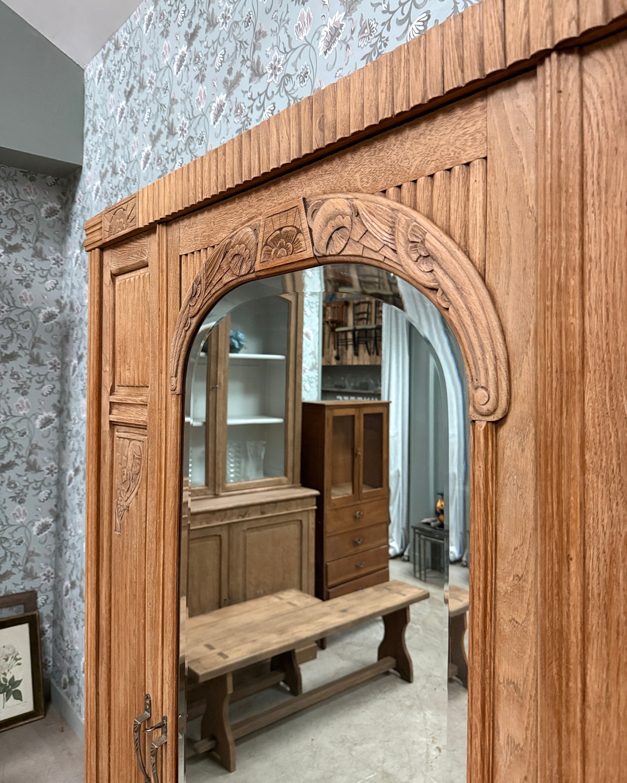 Armoire Art Déco en chêne