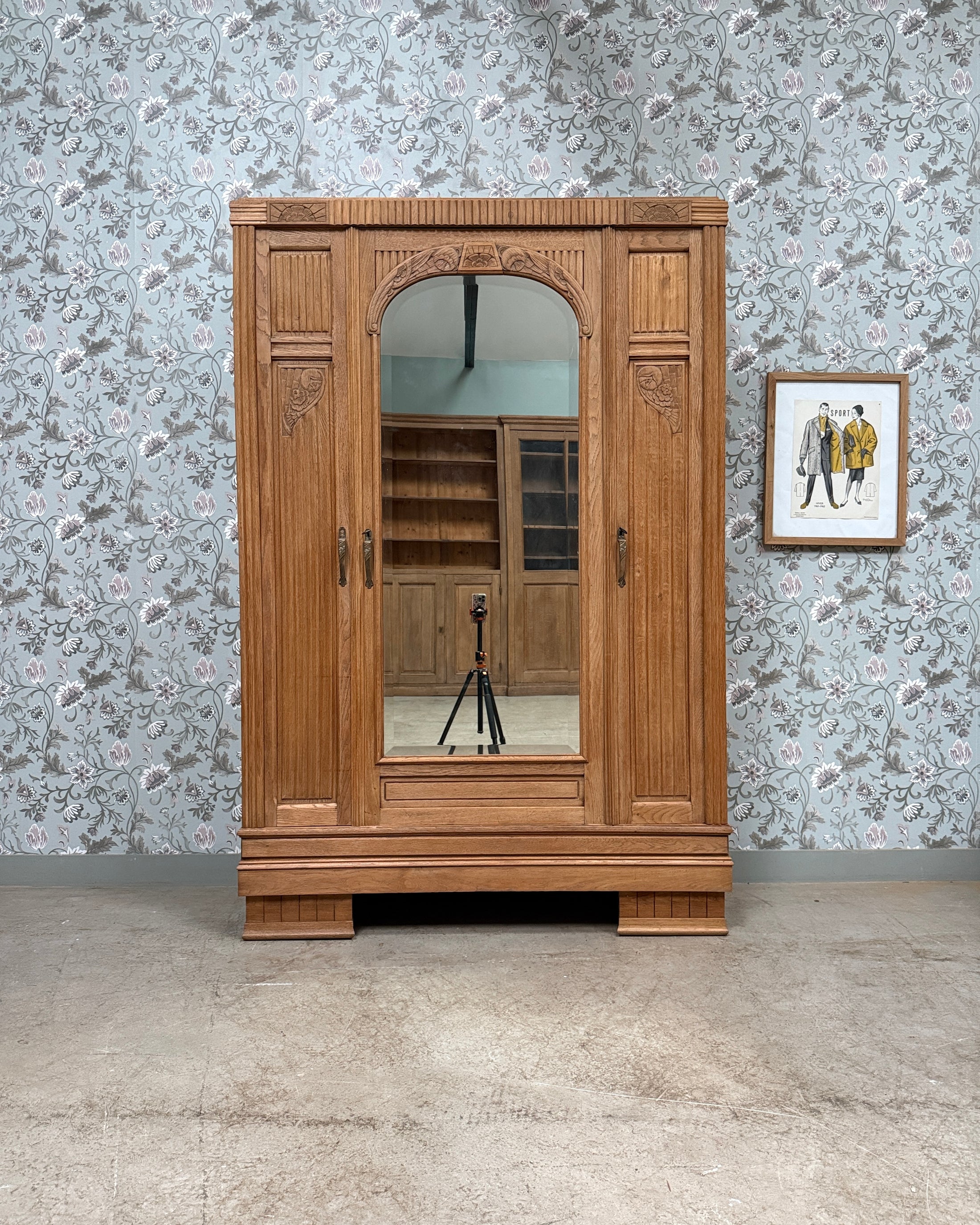 Armoire Art Déco en chêne