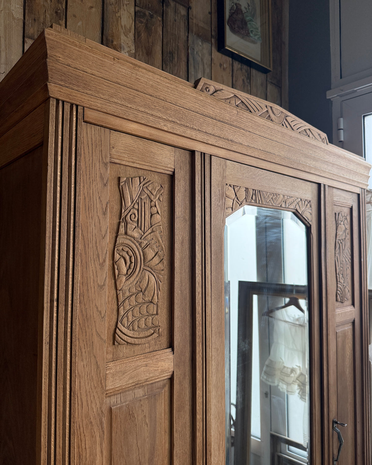 Armoire Art Déco trois portes en chêne