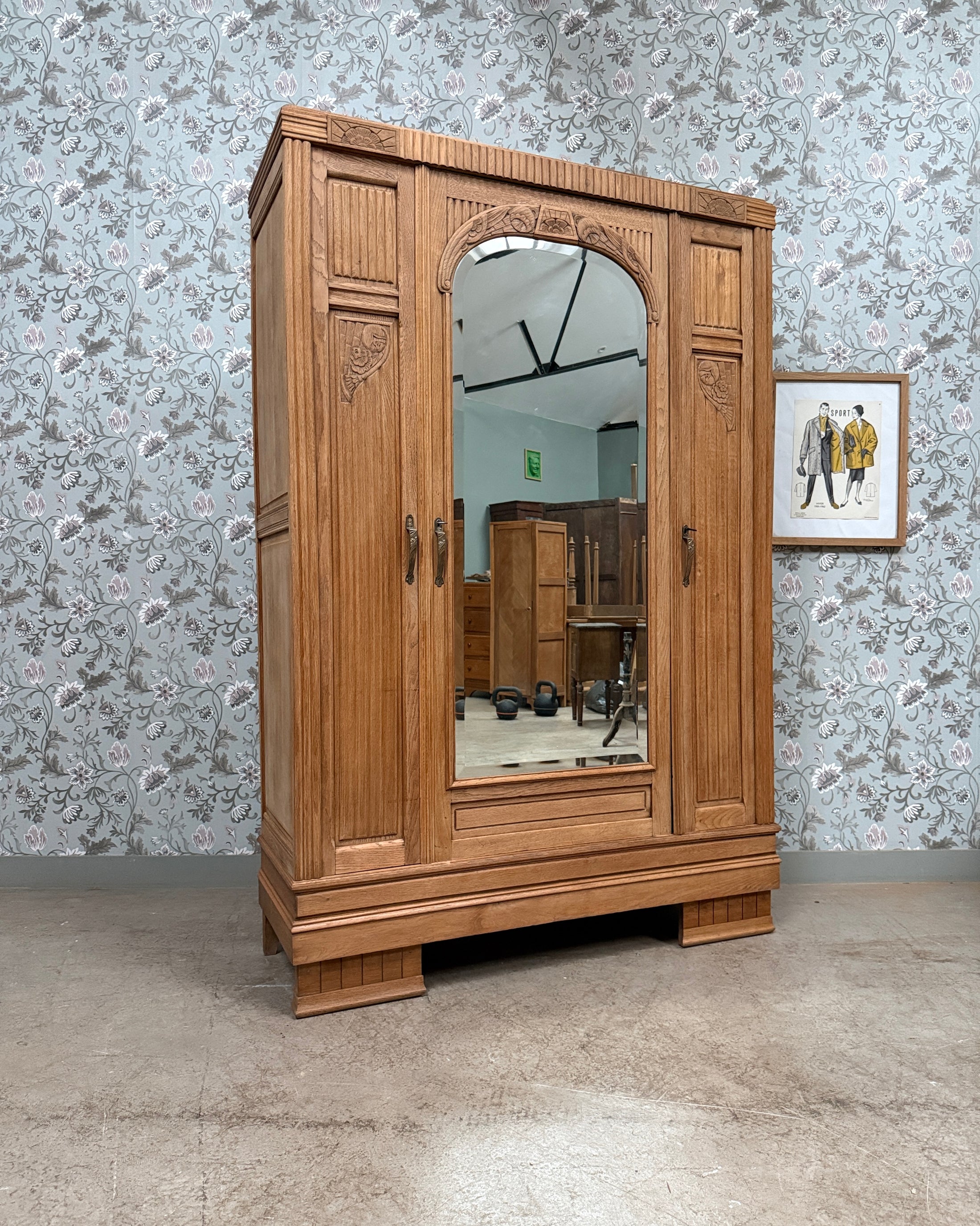 Armoire Art Déco en chêne
