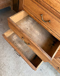 Charger l'image dans la visionneuse de la galerie, Grande armoire Art Déco en chêne

