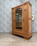 Charger l'image dans la visionneuse de la galerie, Armoire Art Déco en chêne
