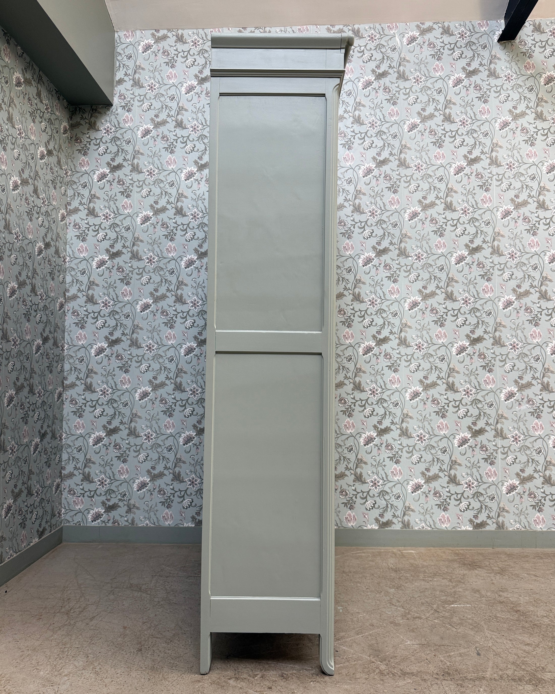 Grande armoire Art Nouveau