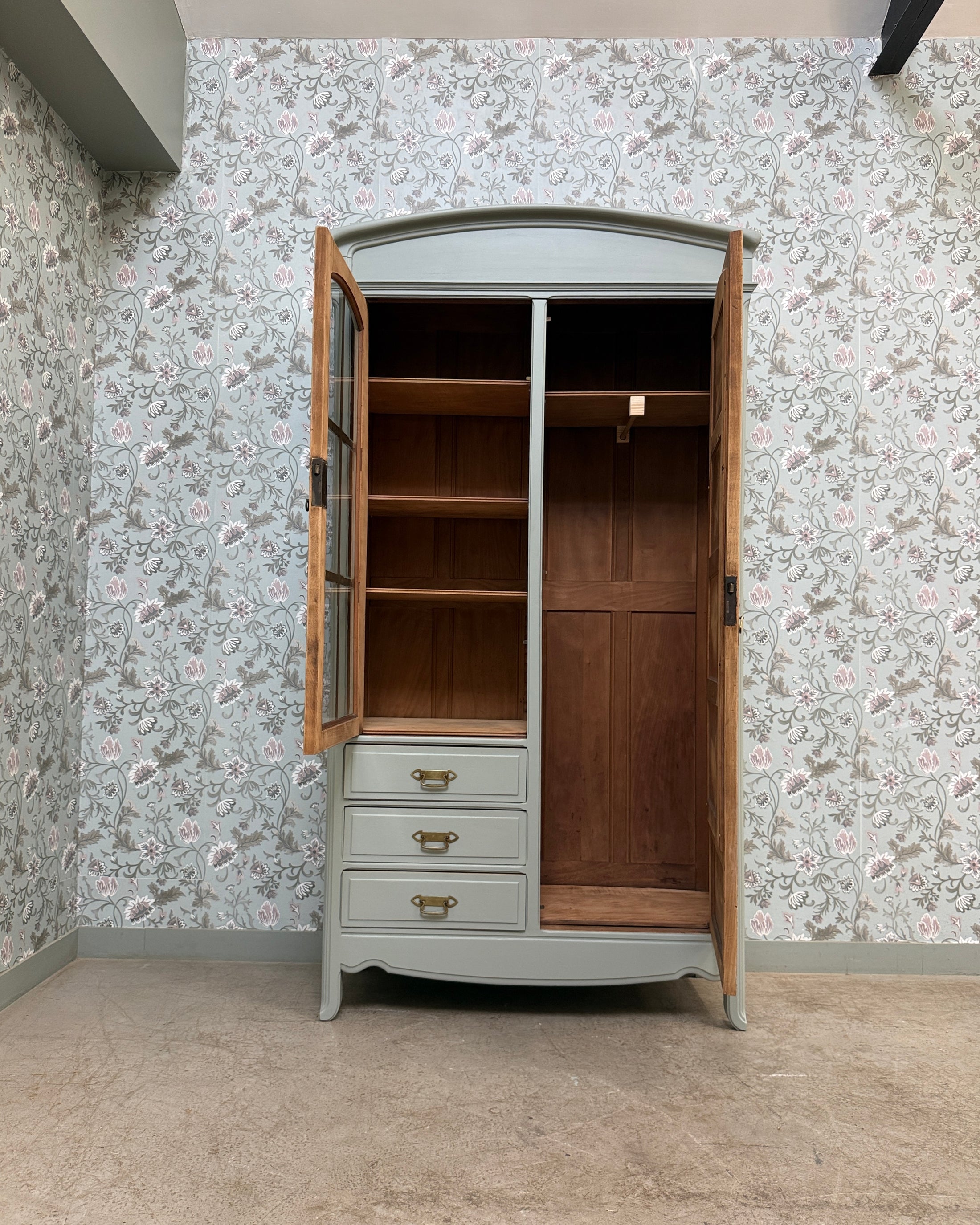 Grande armoire Art Nouveau