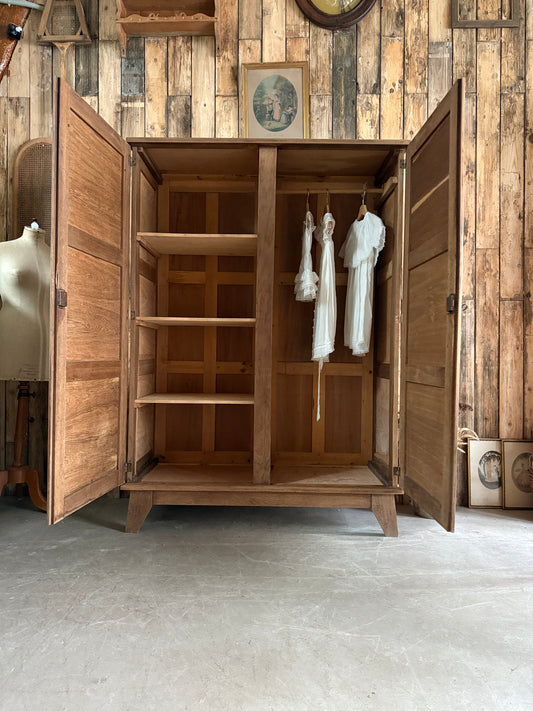 Armoire René Gabriel rénovée