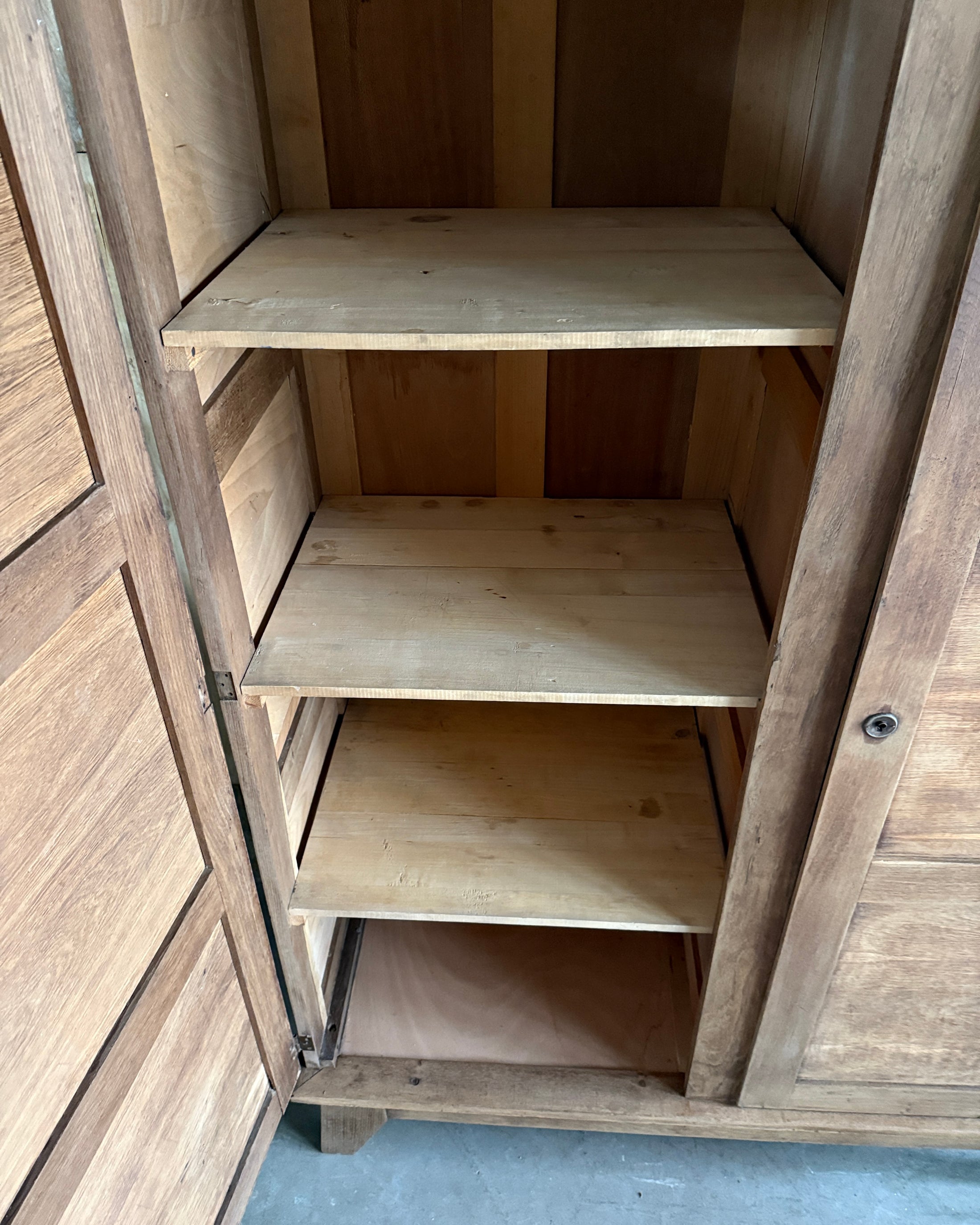 Armoire René Gabriel rénovée