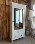 Charger l'image dans la visionneuse de la galerie, Armoire à glace ancienne blanche

