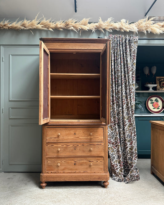 Armoire ancienne Louis-Philippe en pin massif