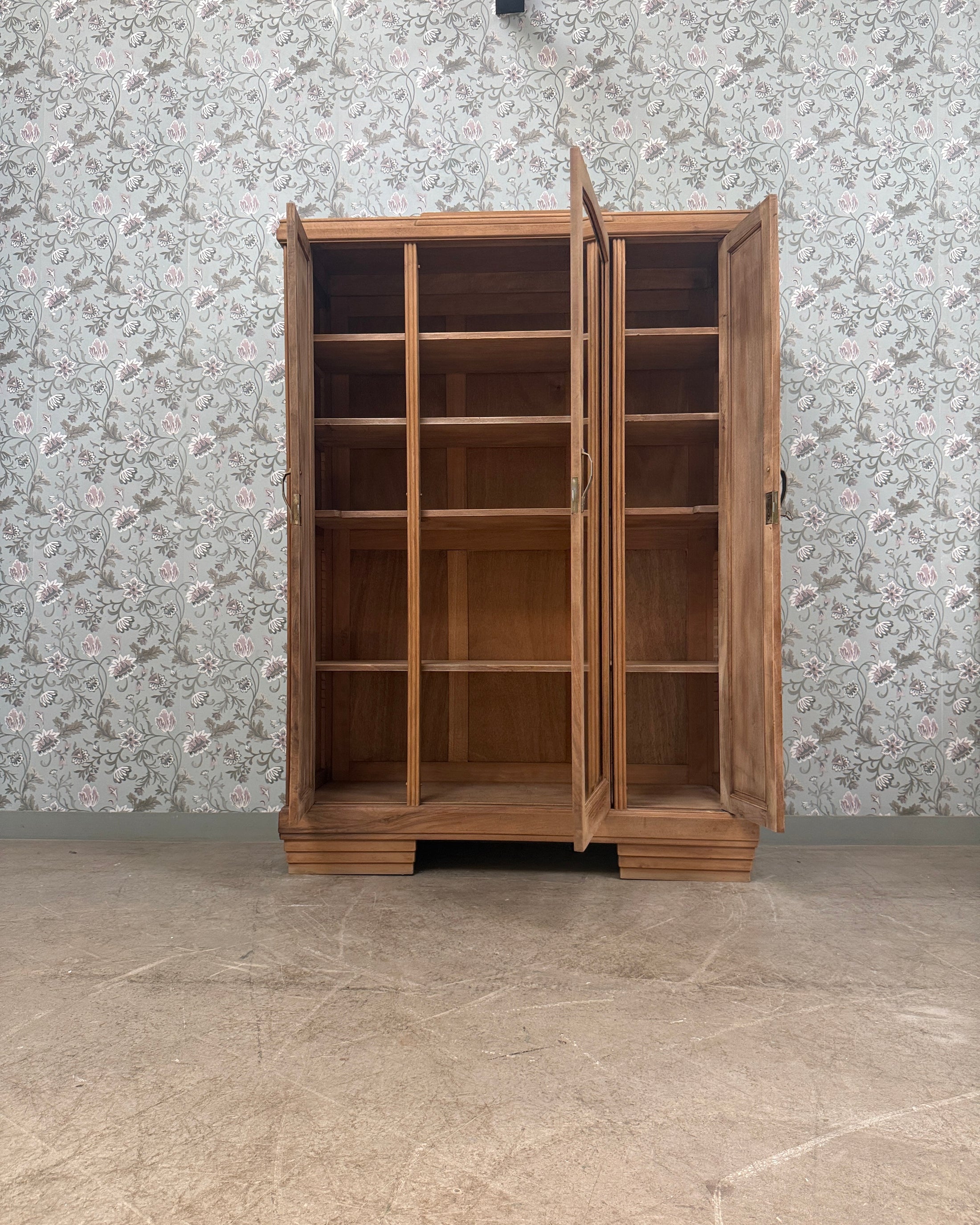 Armoire Art Déco trois portes
