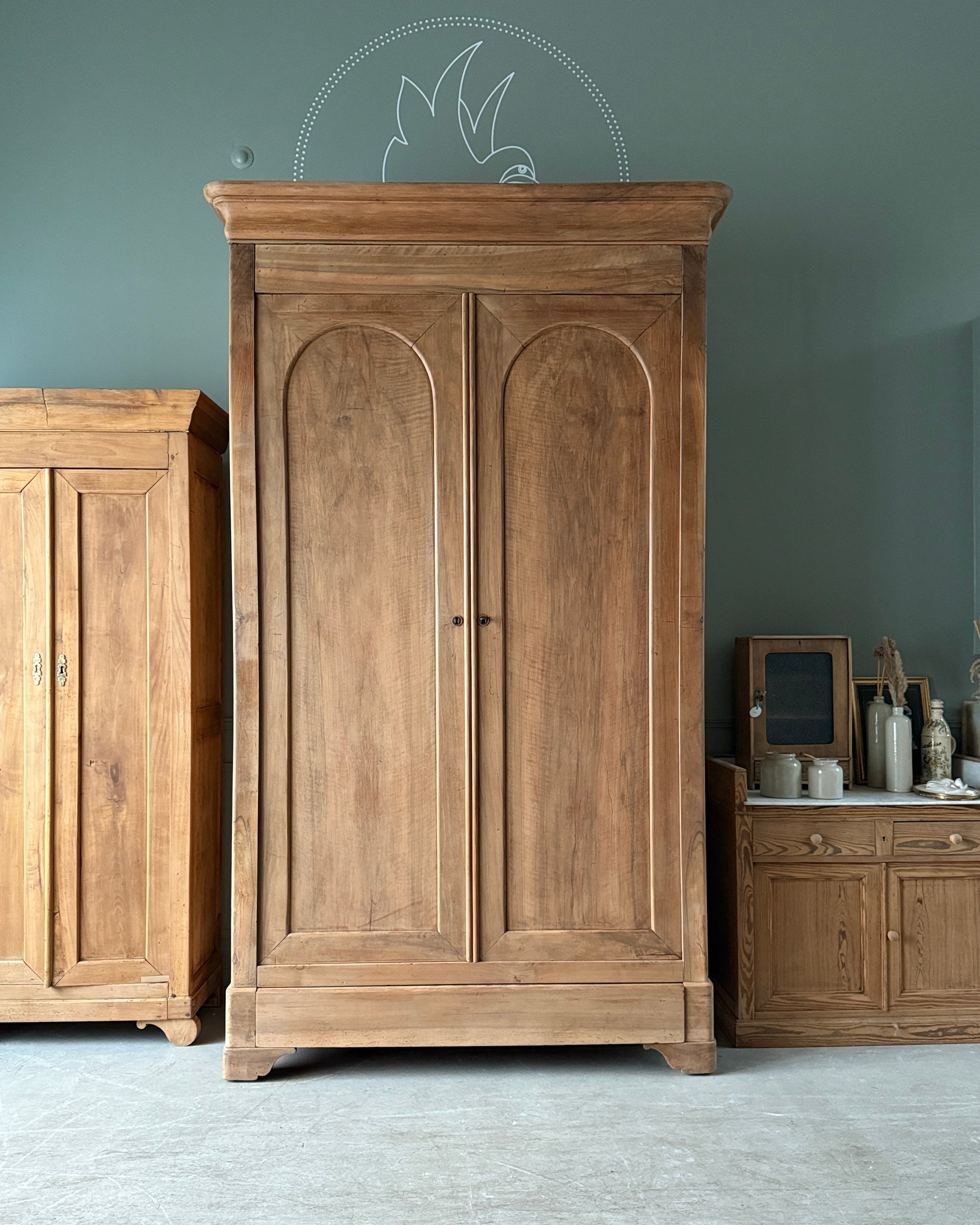 Grande armoire de mariage