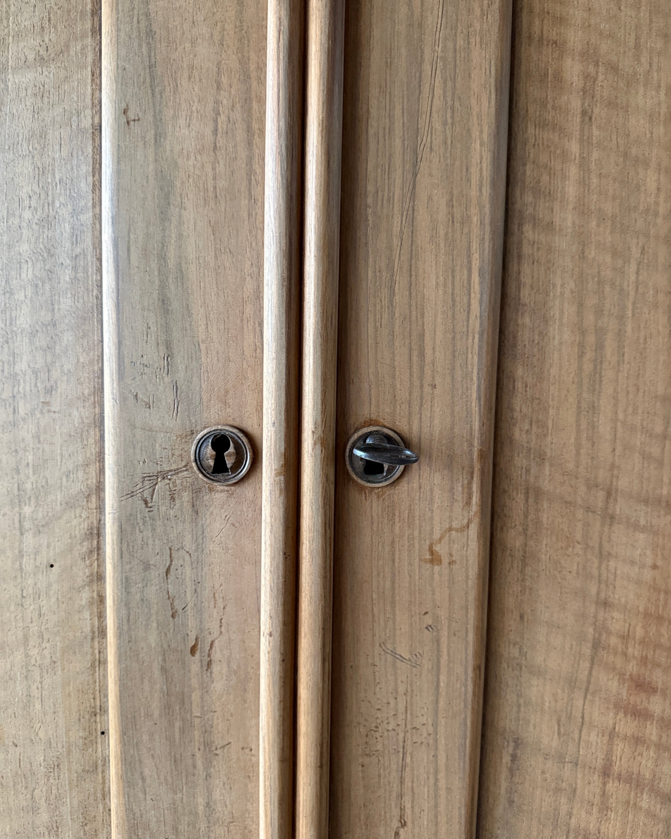 Grande armoire de mariage