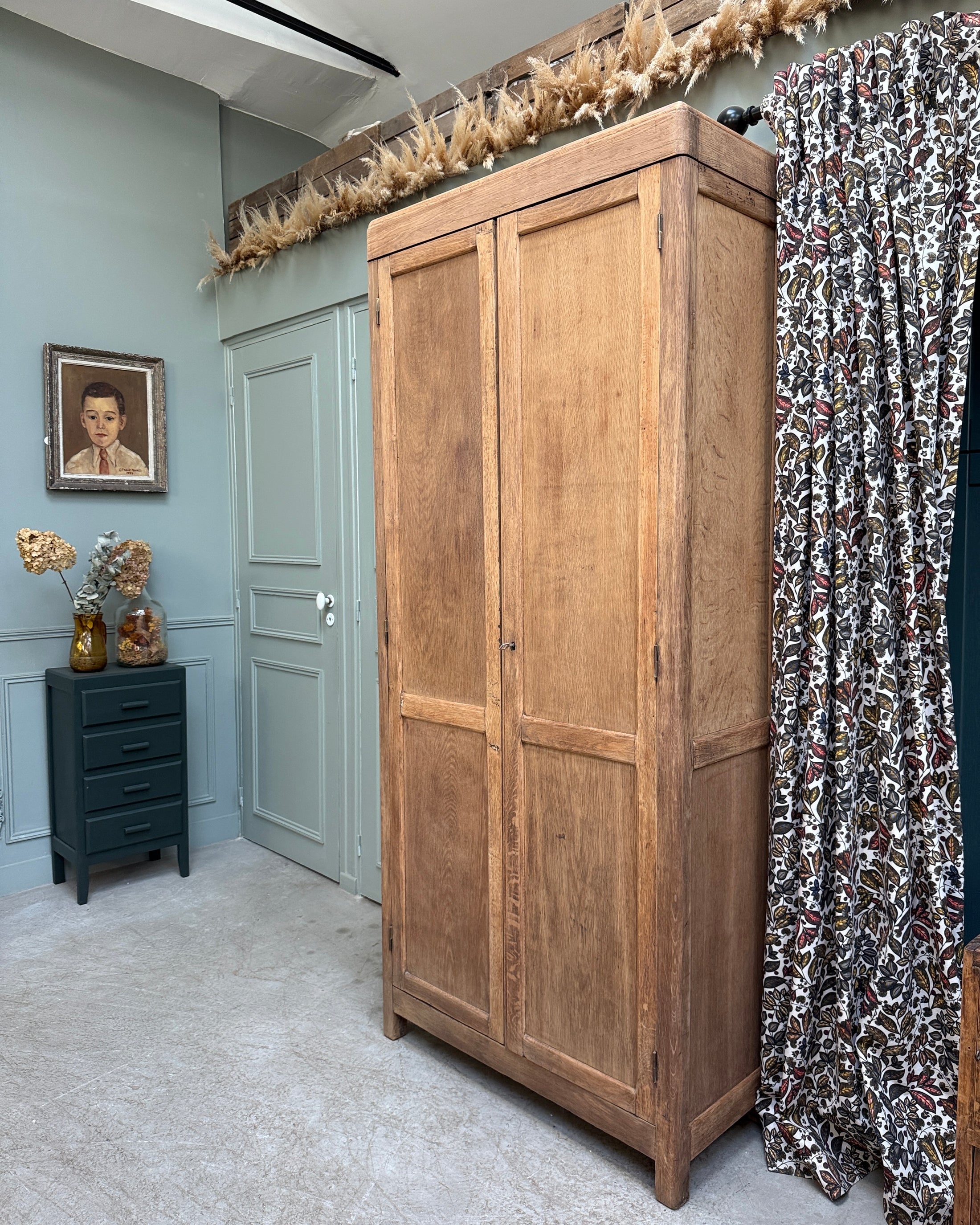 Armoire parisienne