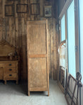 Charger l'image dans la visionneuse de la galerie, Armoire parisienne Art Déco avec penderie
