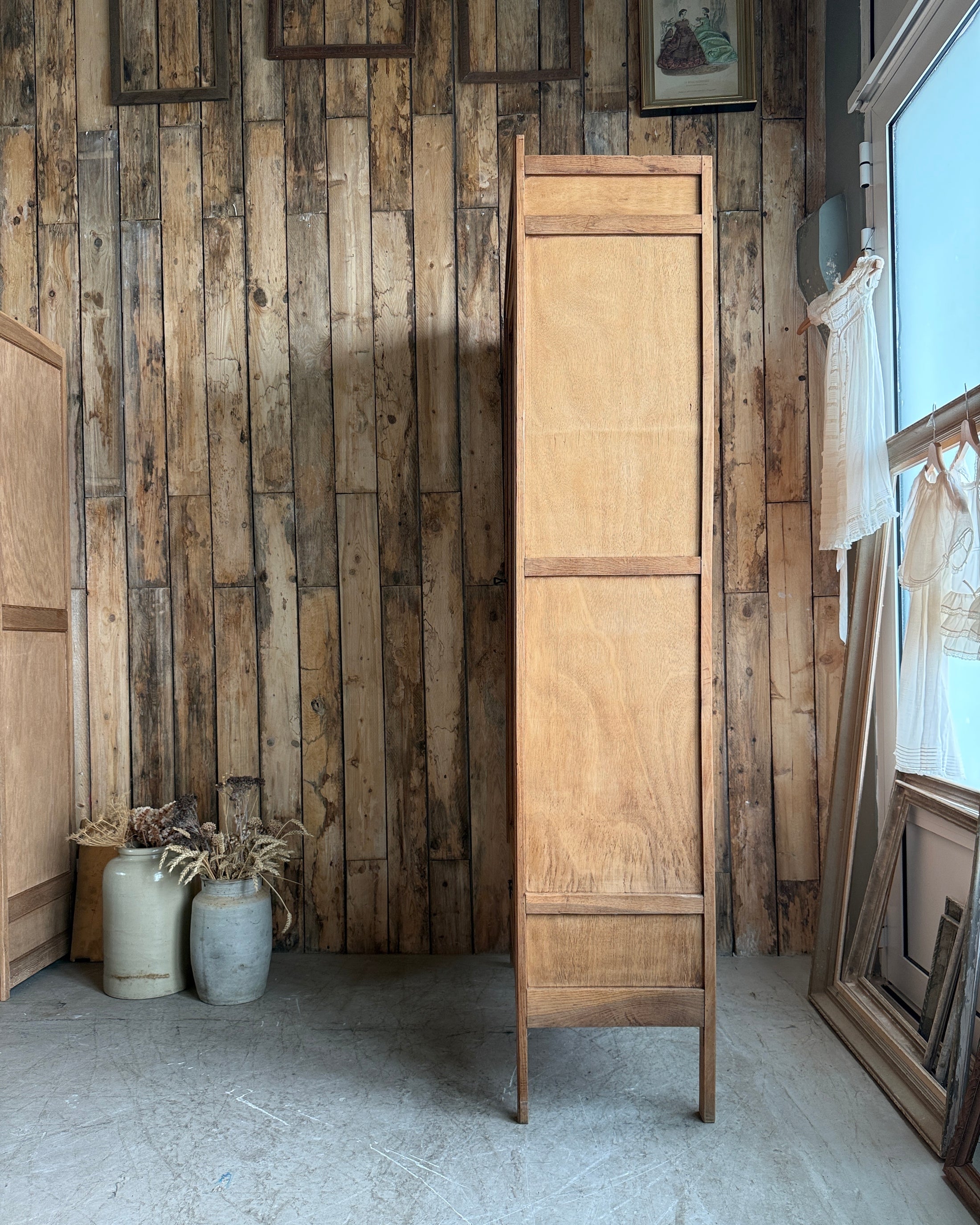 Armoire parisienne Art Déco en chêne