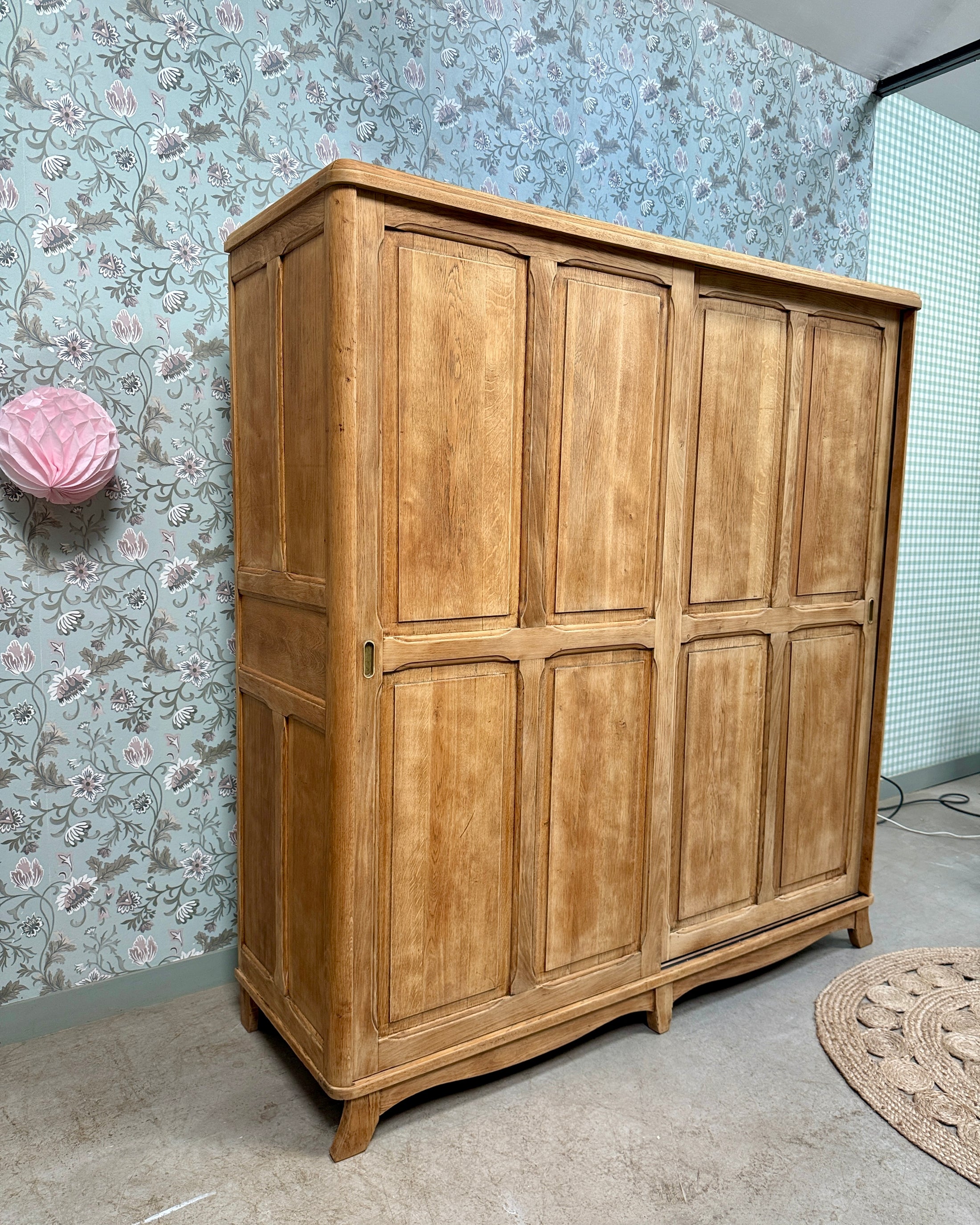 Armoire parisienne double avec penderie