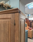 Charger l'image dans la visionneuse de la galerie, Armoire parisienne en chêne
