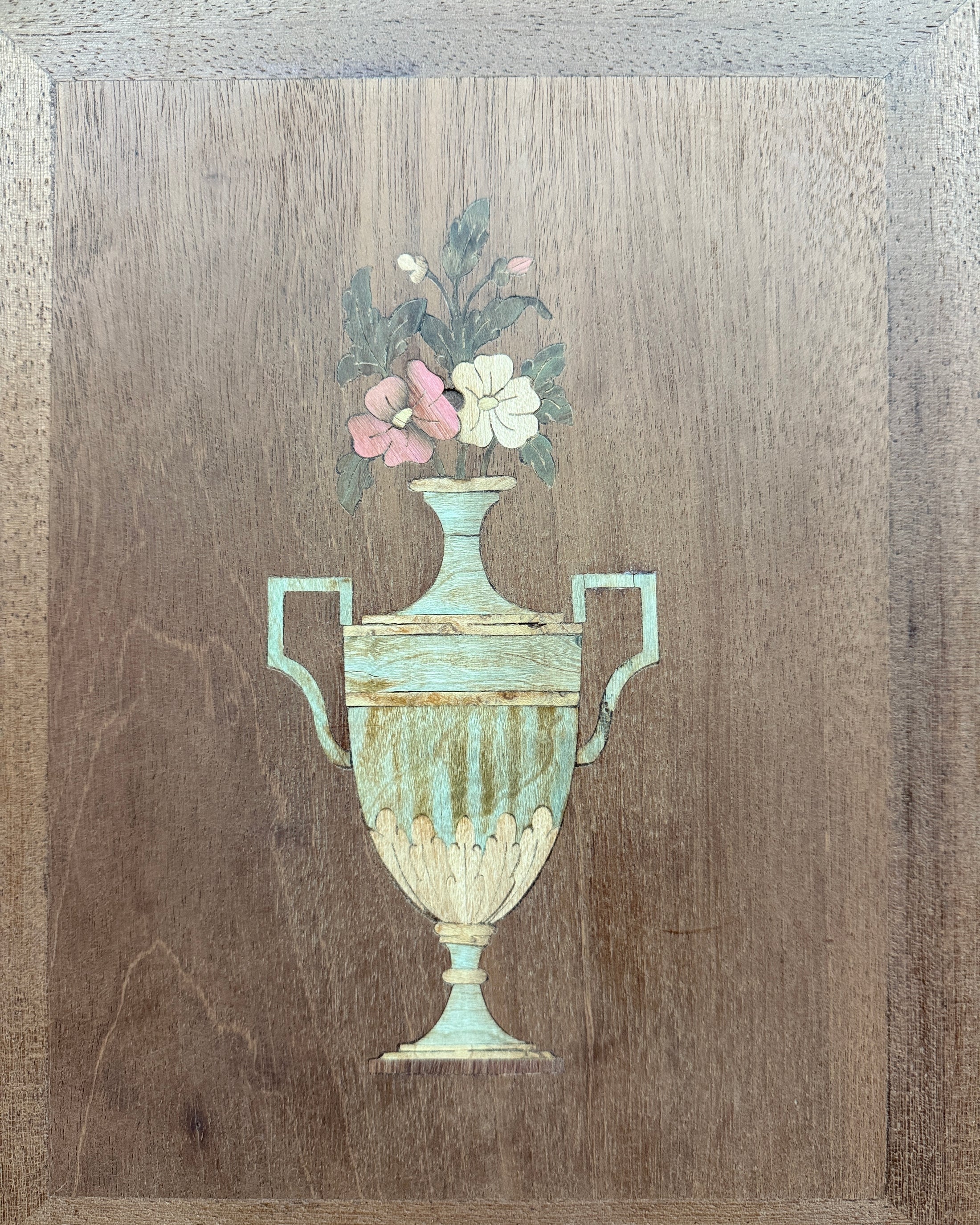 Armoire Art Déco aux portes coulissantes