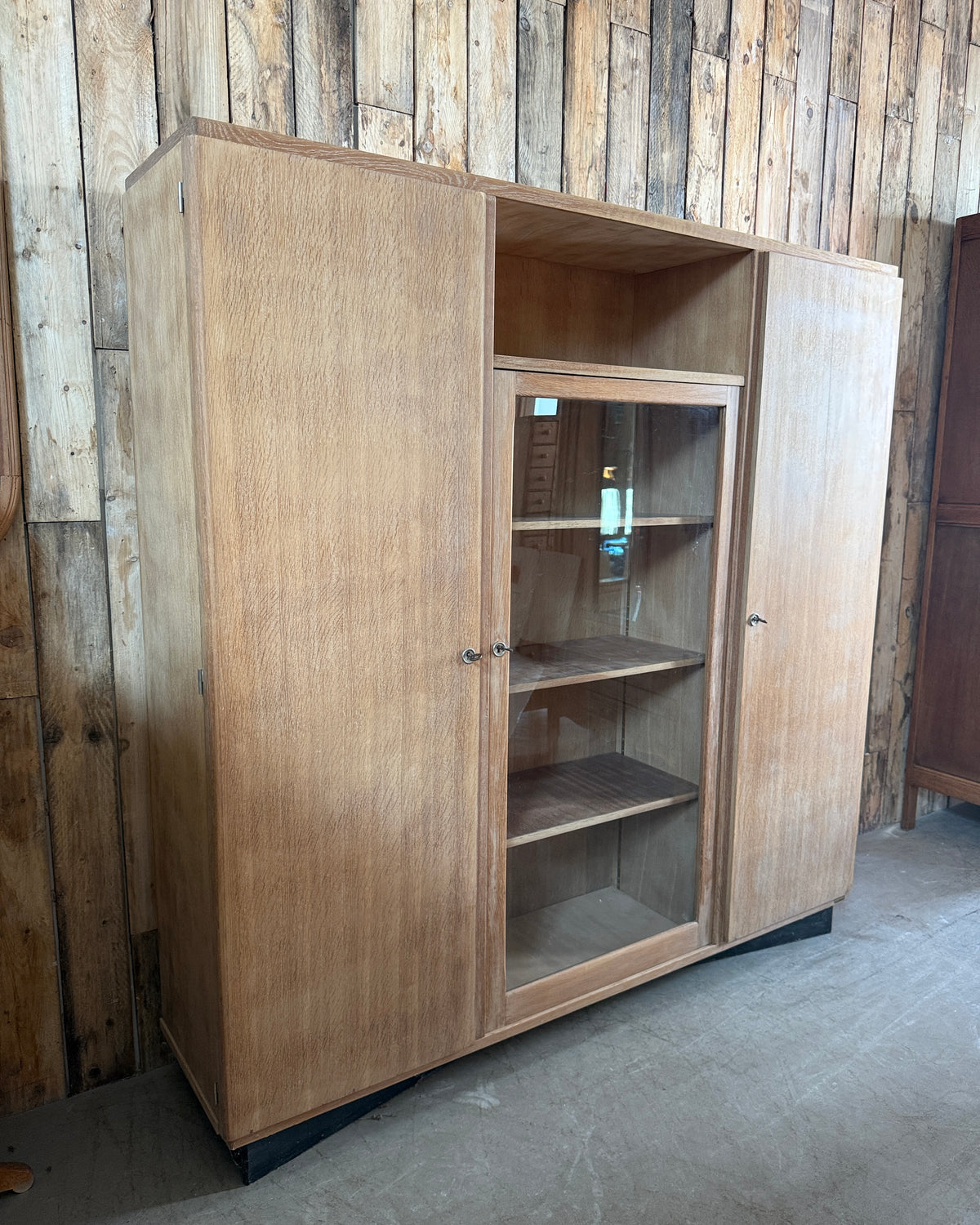 Grande armoire-vitrine vintage Burwood