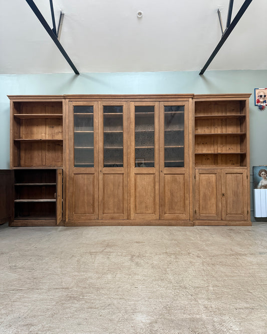 Bibliothèque ancienne en chêne