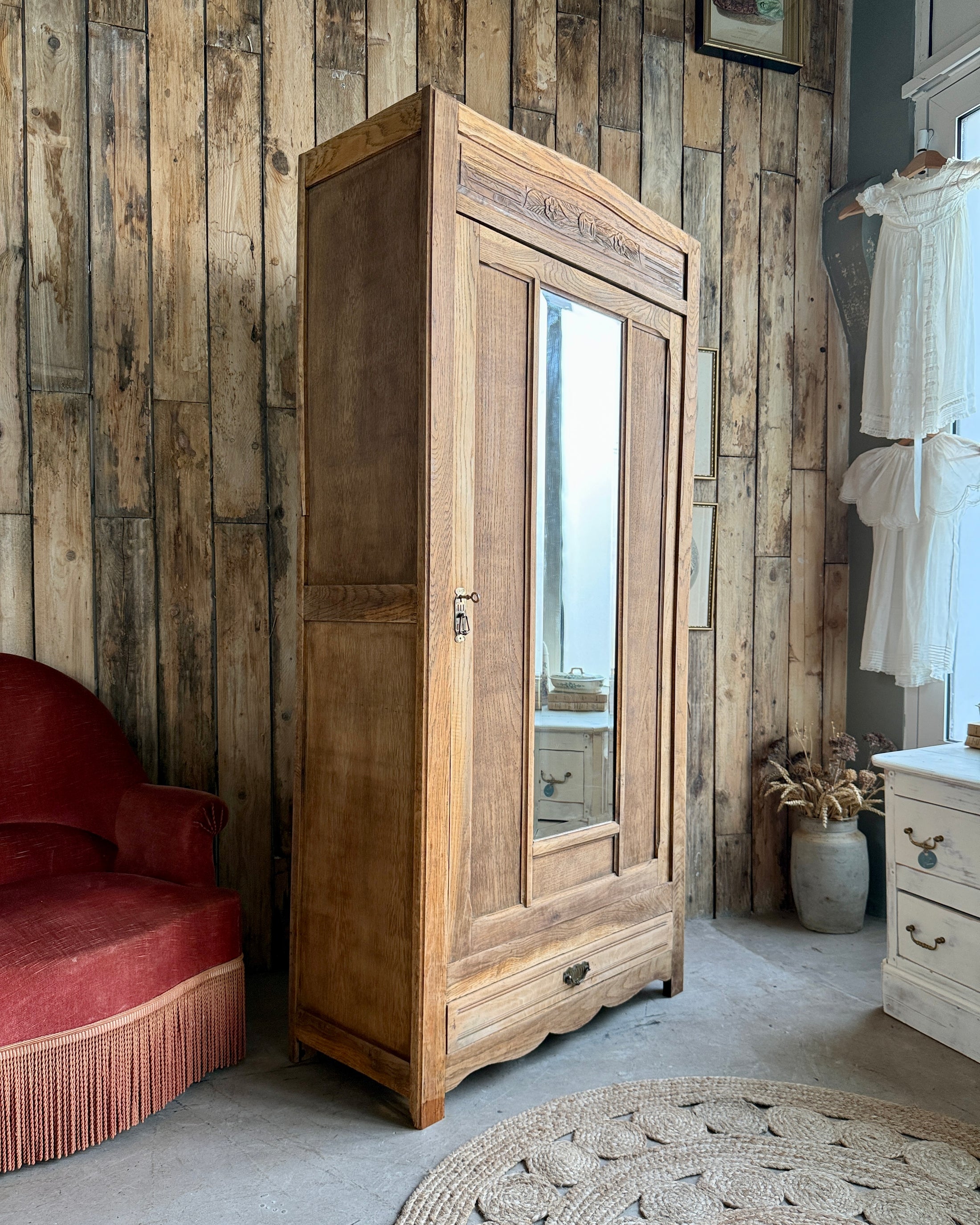 Bonnetière Art Déco en chêne