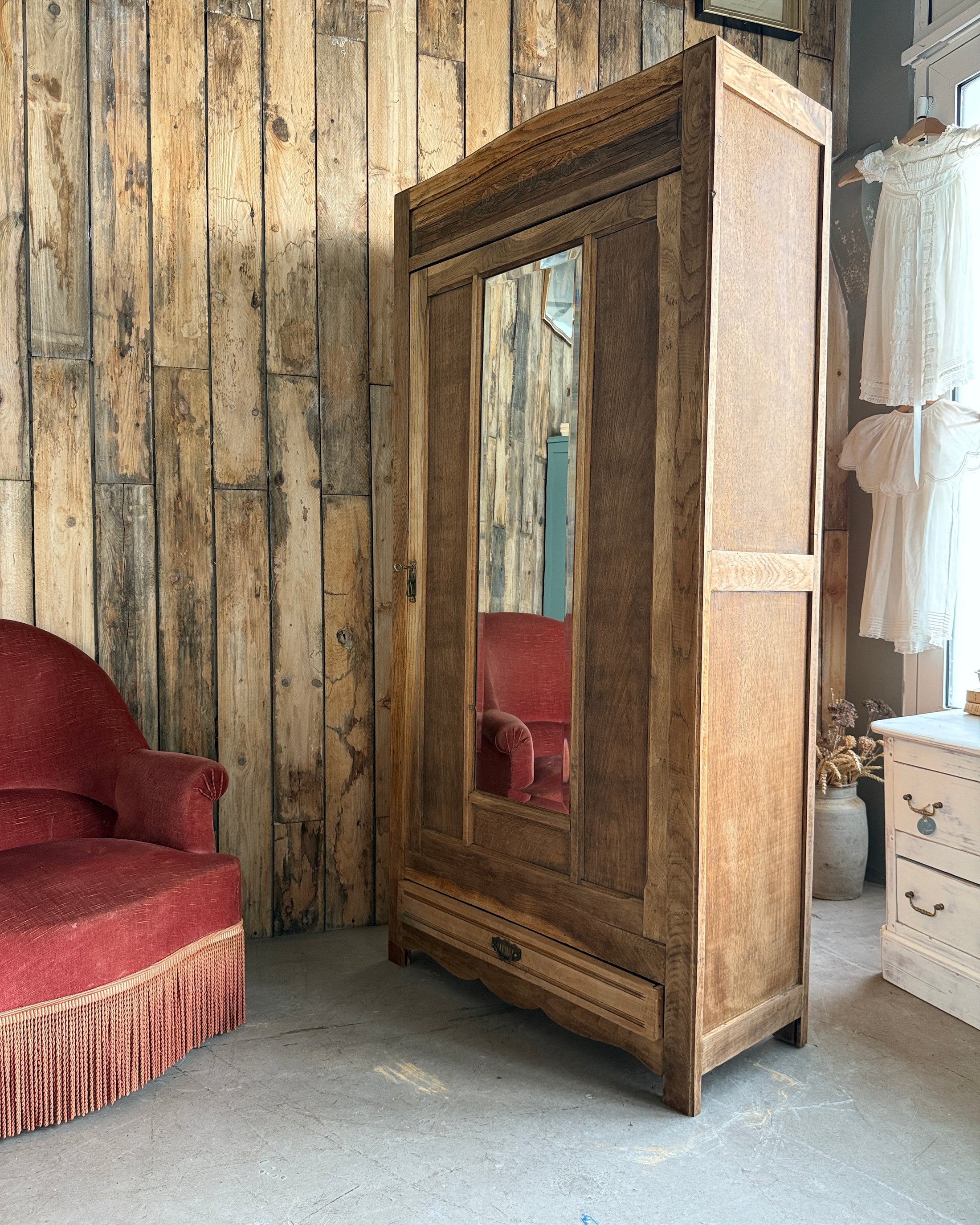 Bonnetière Art Déco en chêne