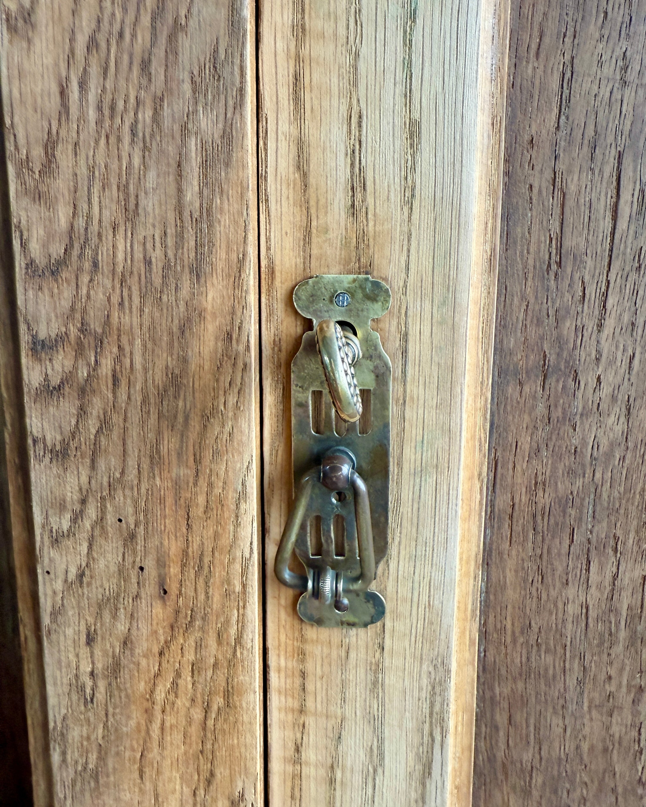 Bonnetière Art Déco en chêne