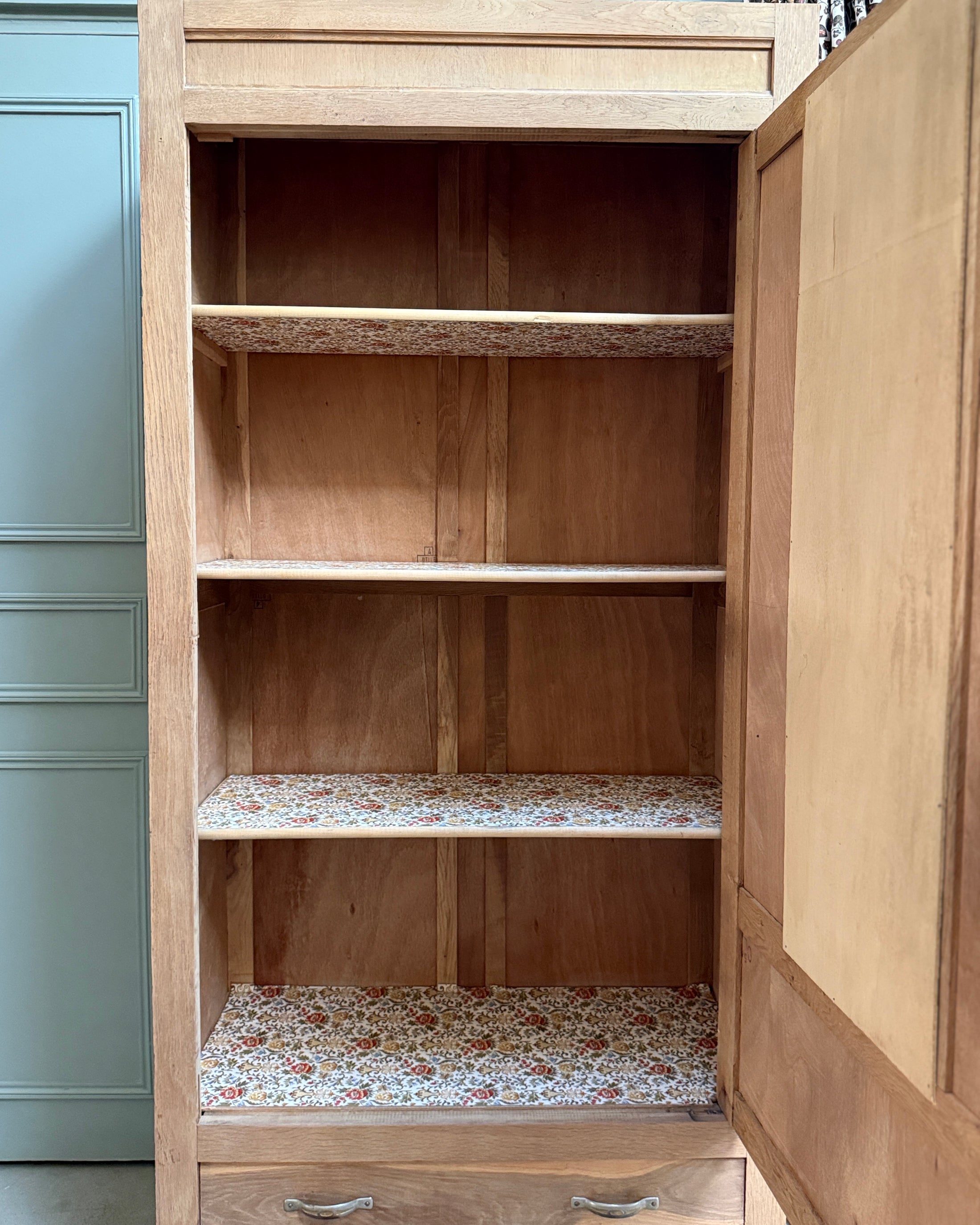 Bonnetière parisienne Art Déco en chêne