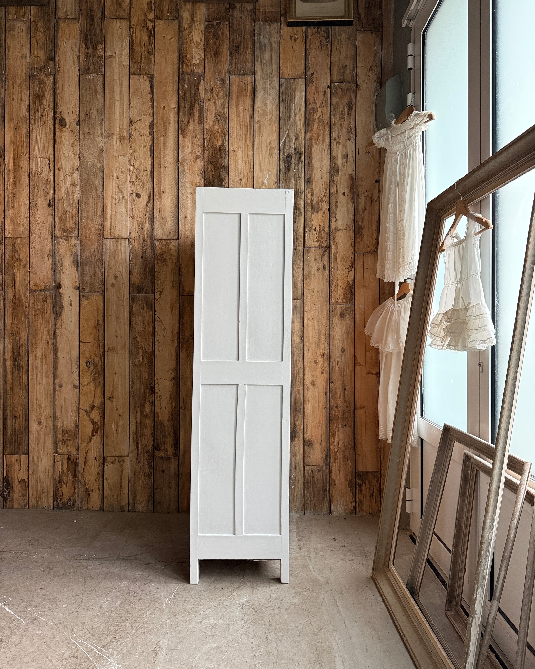 Bonnetière parisienne blanche