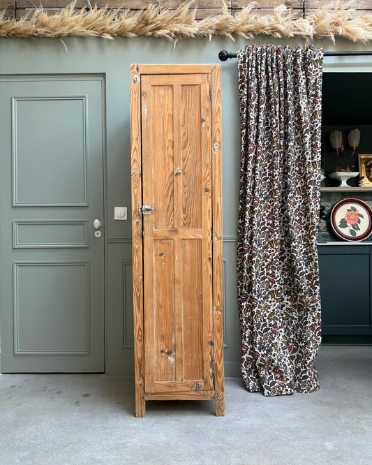 Bonnetière ancienne type vestiaire