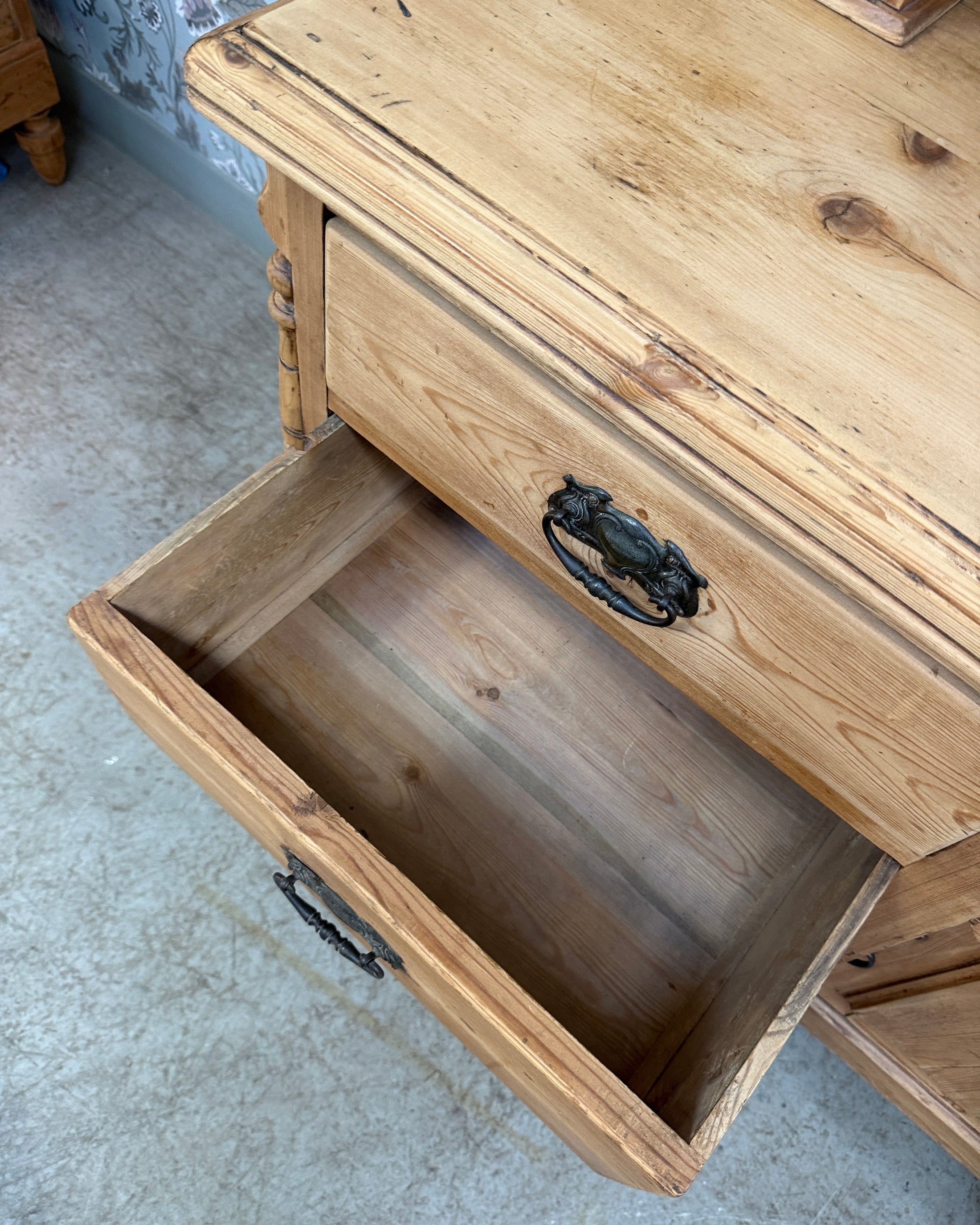 Buffet anglais victorien deux corps