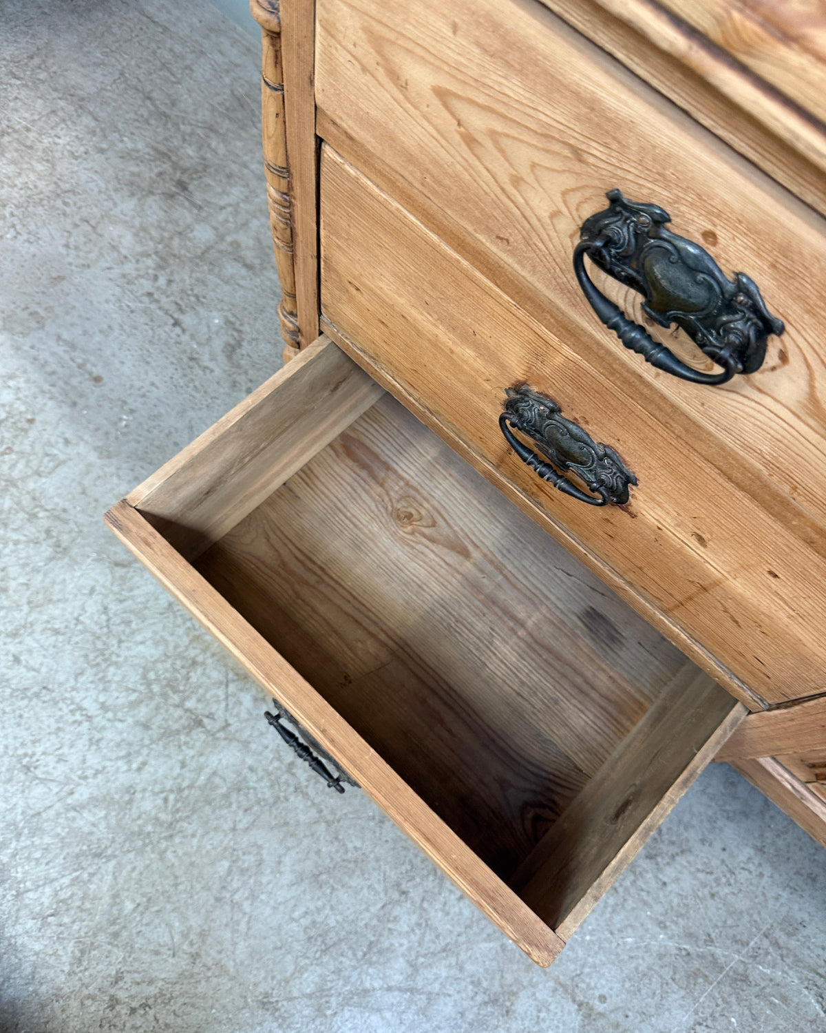 Buffet anglais victorien deux corps