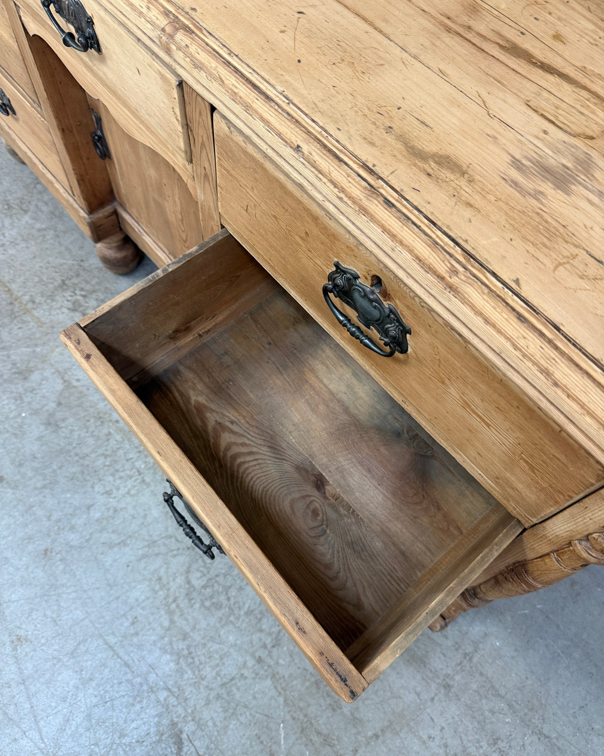 Buffet anglais victorien deux corps