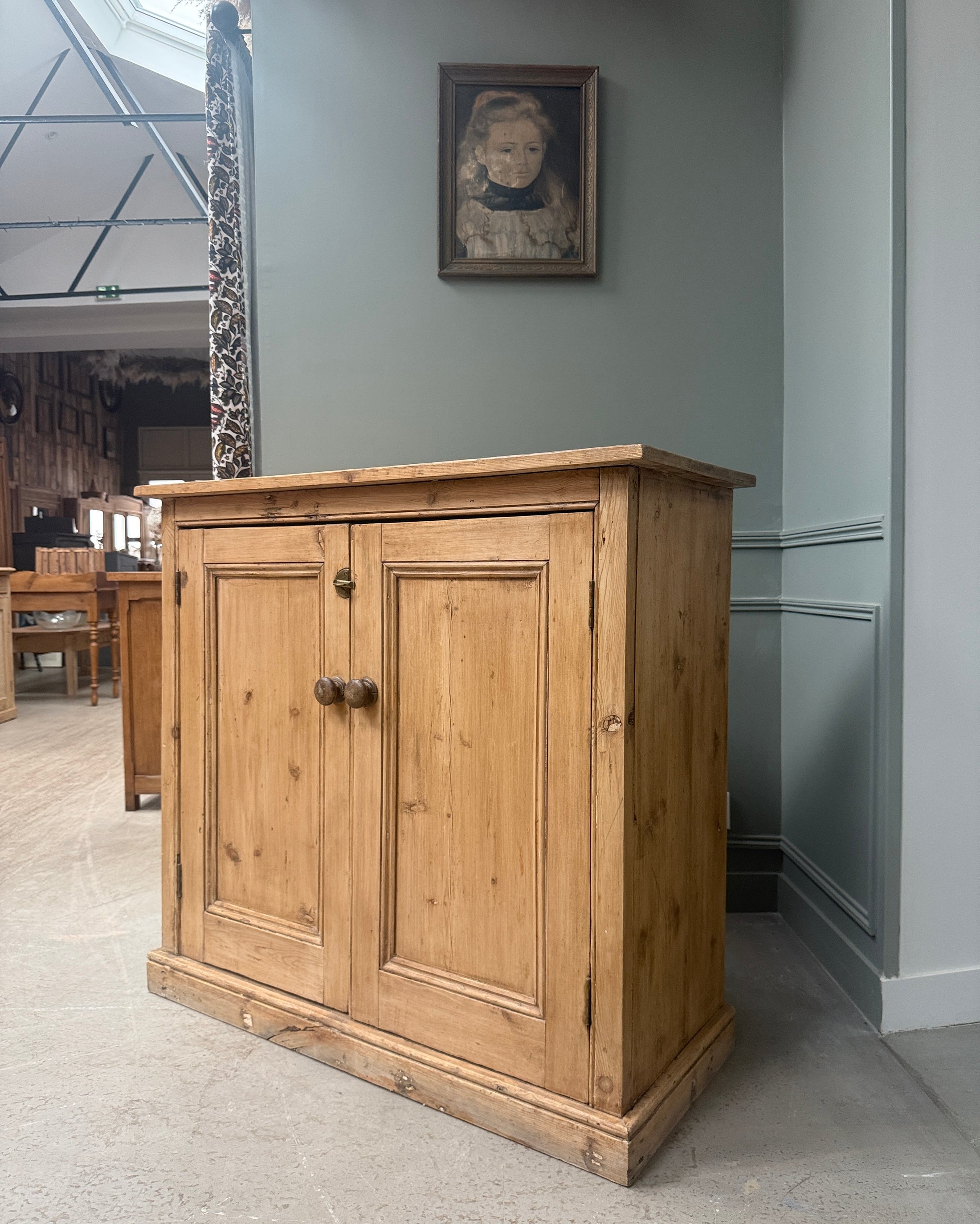 Buffet anglais en pin