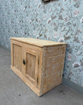 Charger l'image dans la visionneuse de la galerie, Petit buffet bas campagne chic
