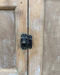 Charger l'image dans la visionneuse de la galerie, Petit buffet bas campagne chic
