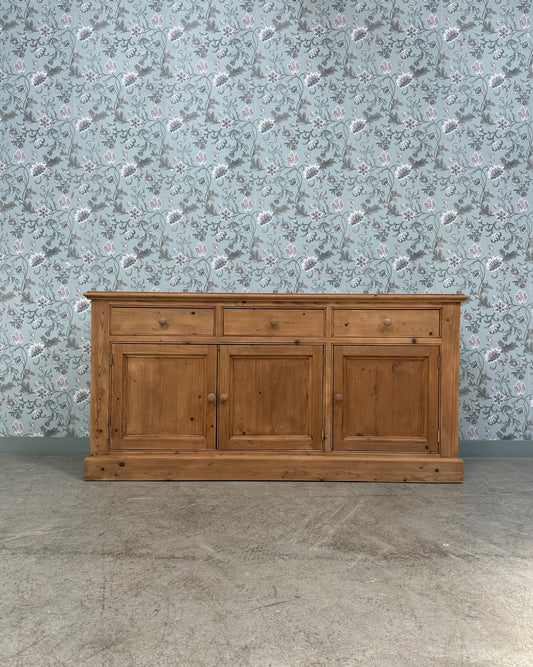 Grande enfilade campagne chic en pin massif