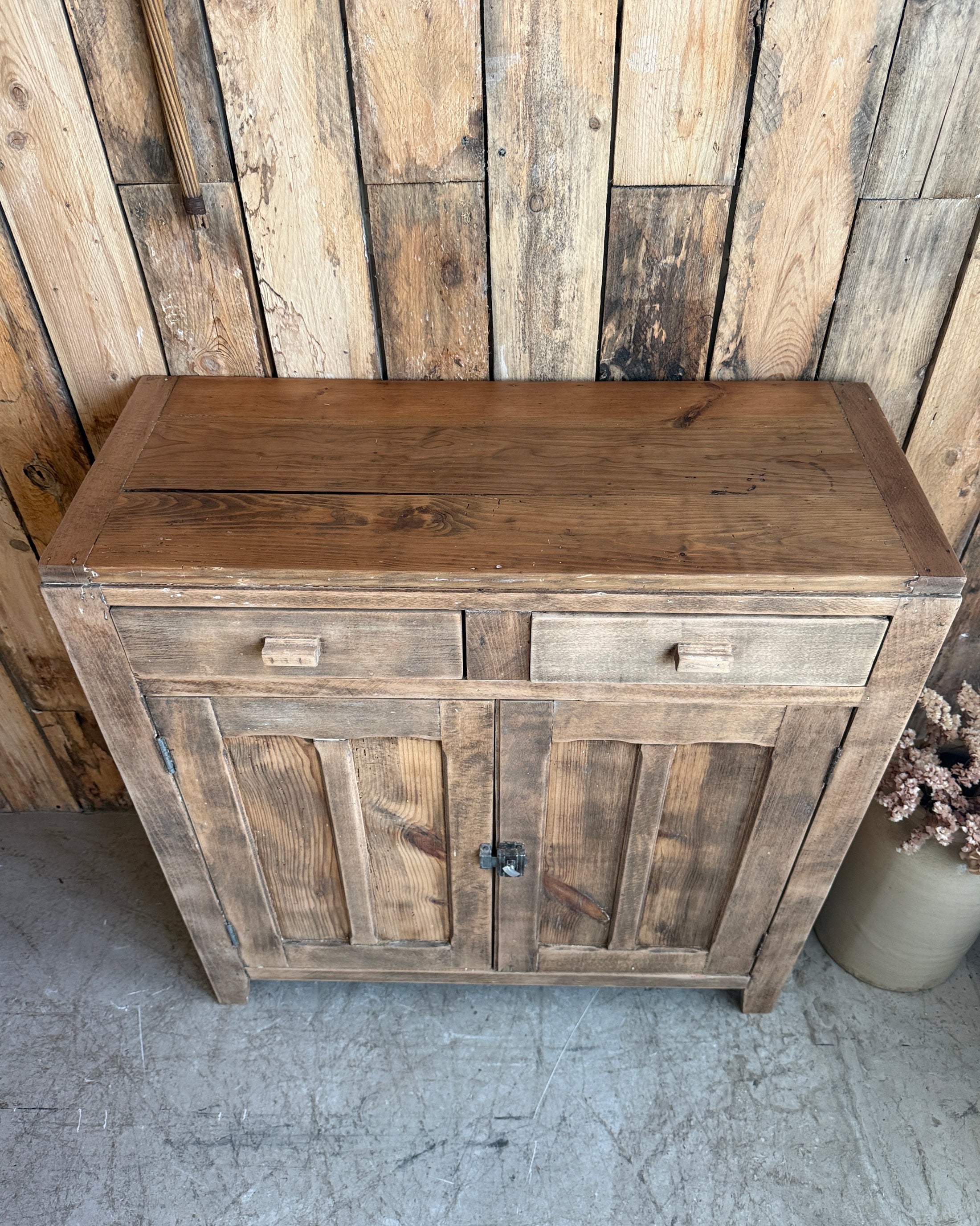 Buffet parisien vintage