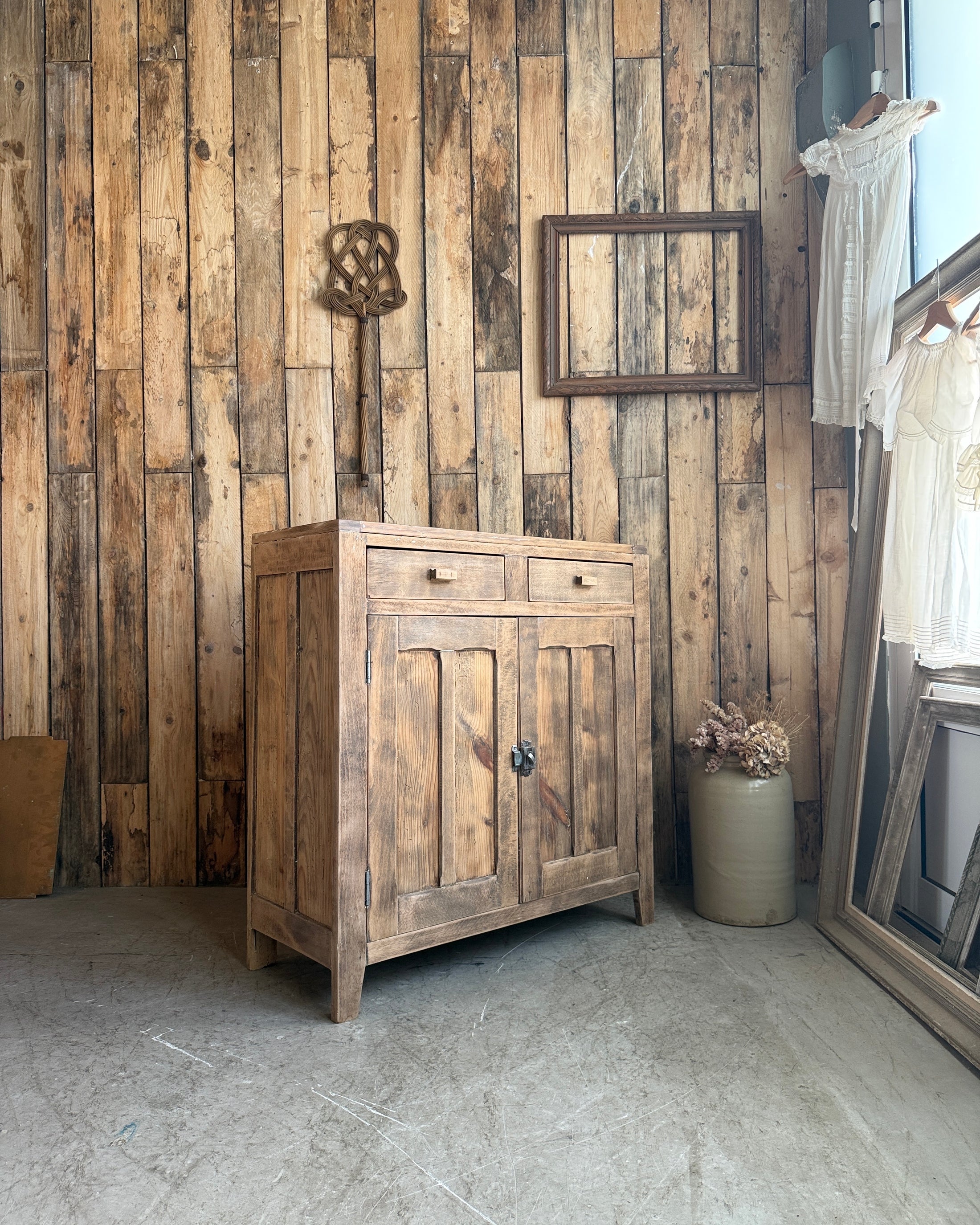 Buffet parisien vintage