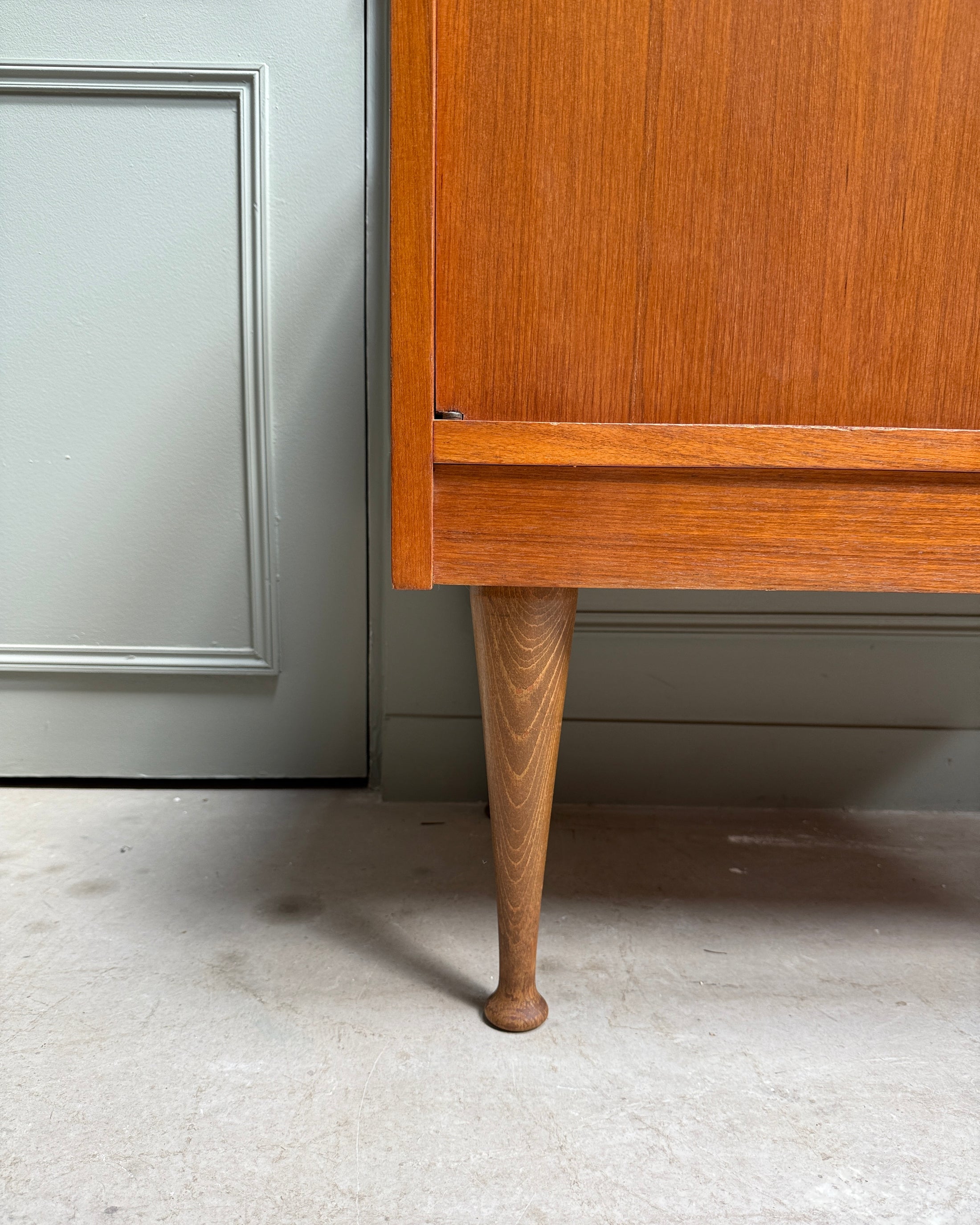 Buffet scandinave en teck