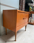 Charger l'image dans la visionneuse de la galerie, Buffet scandinave en teck
