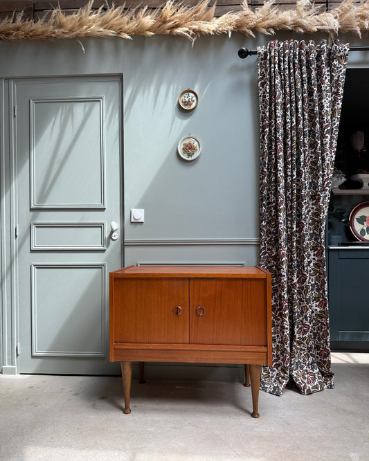 Buffet scandinave en teck