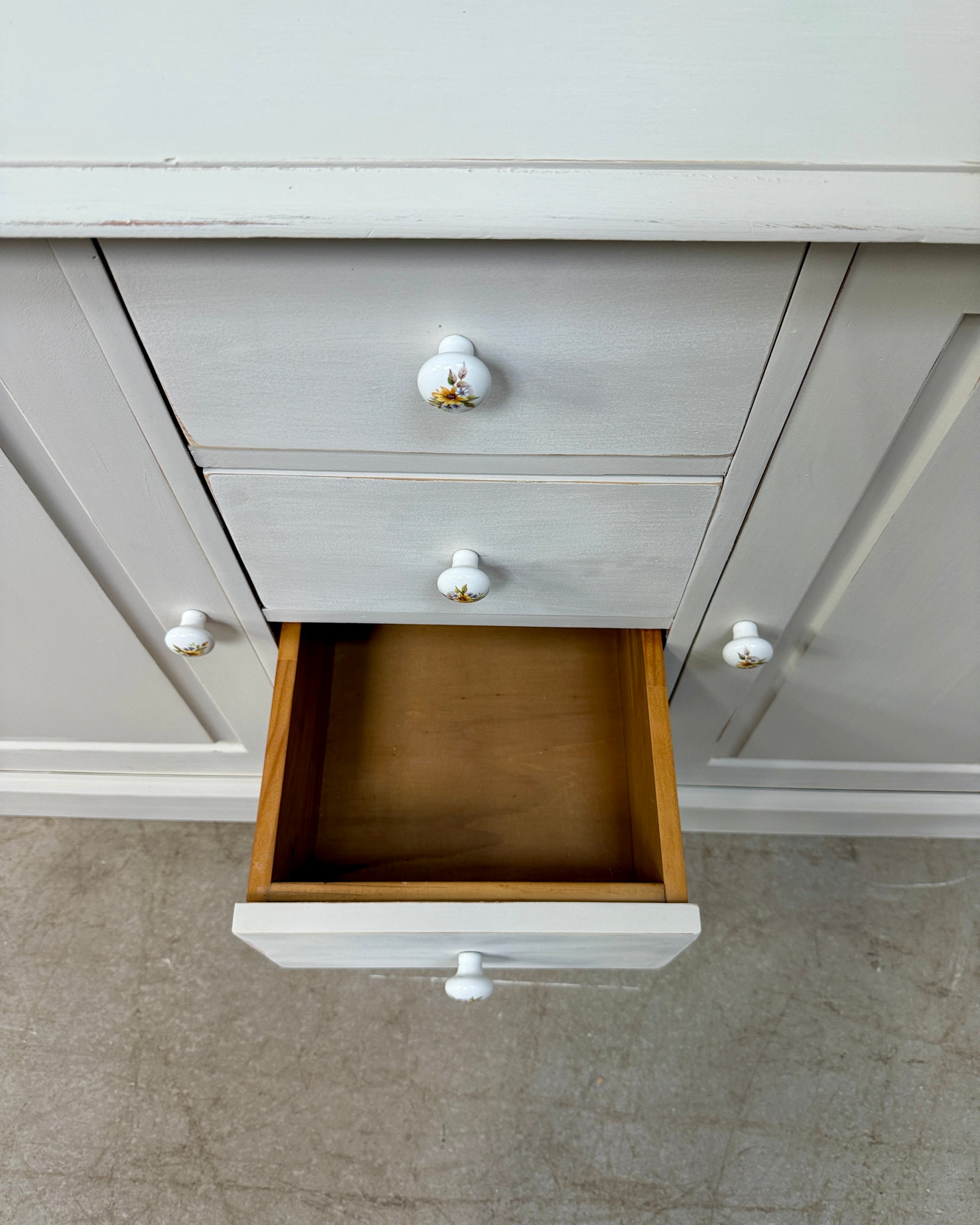 Enfilade vintage patinée