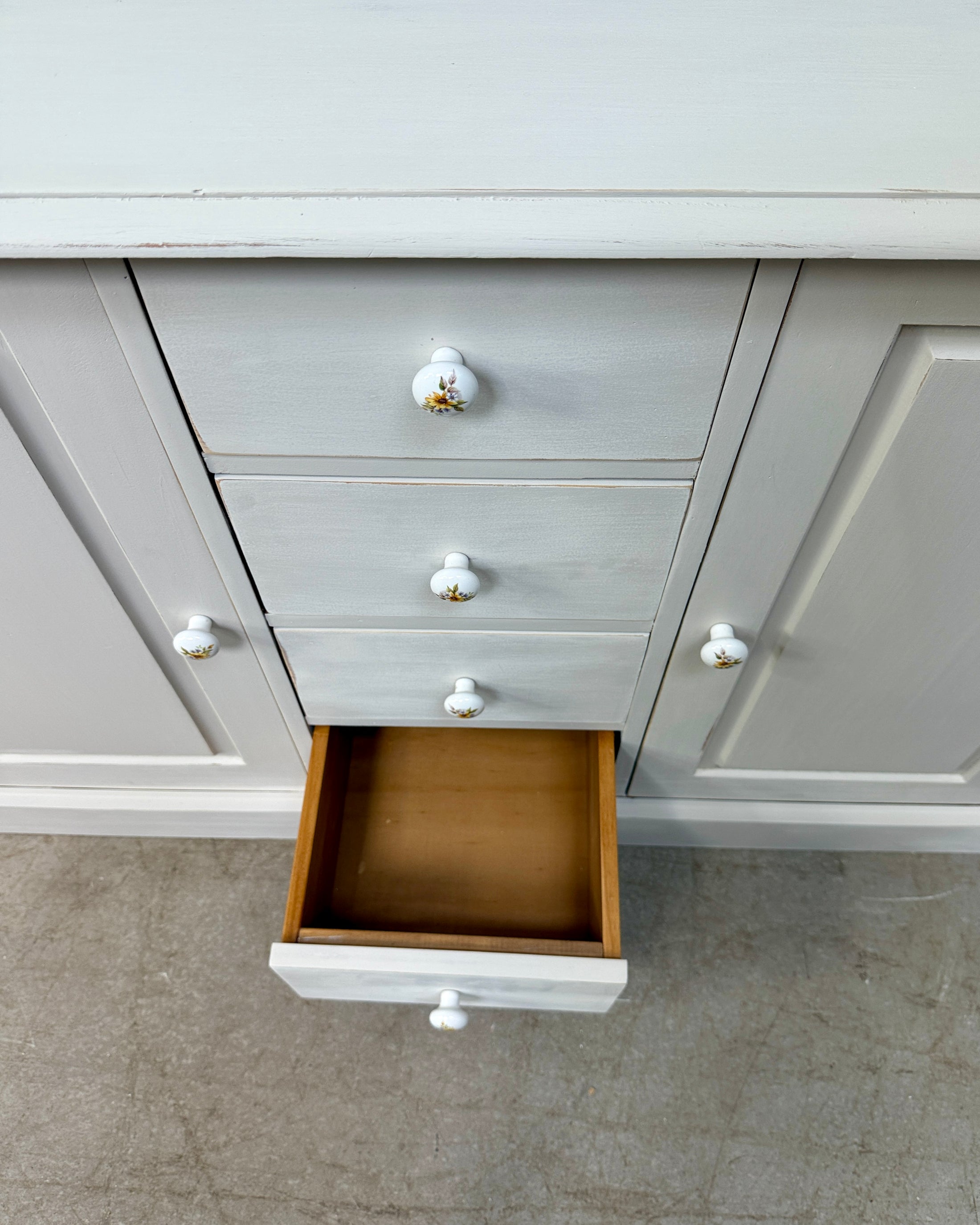 Enfilade vintage patinée