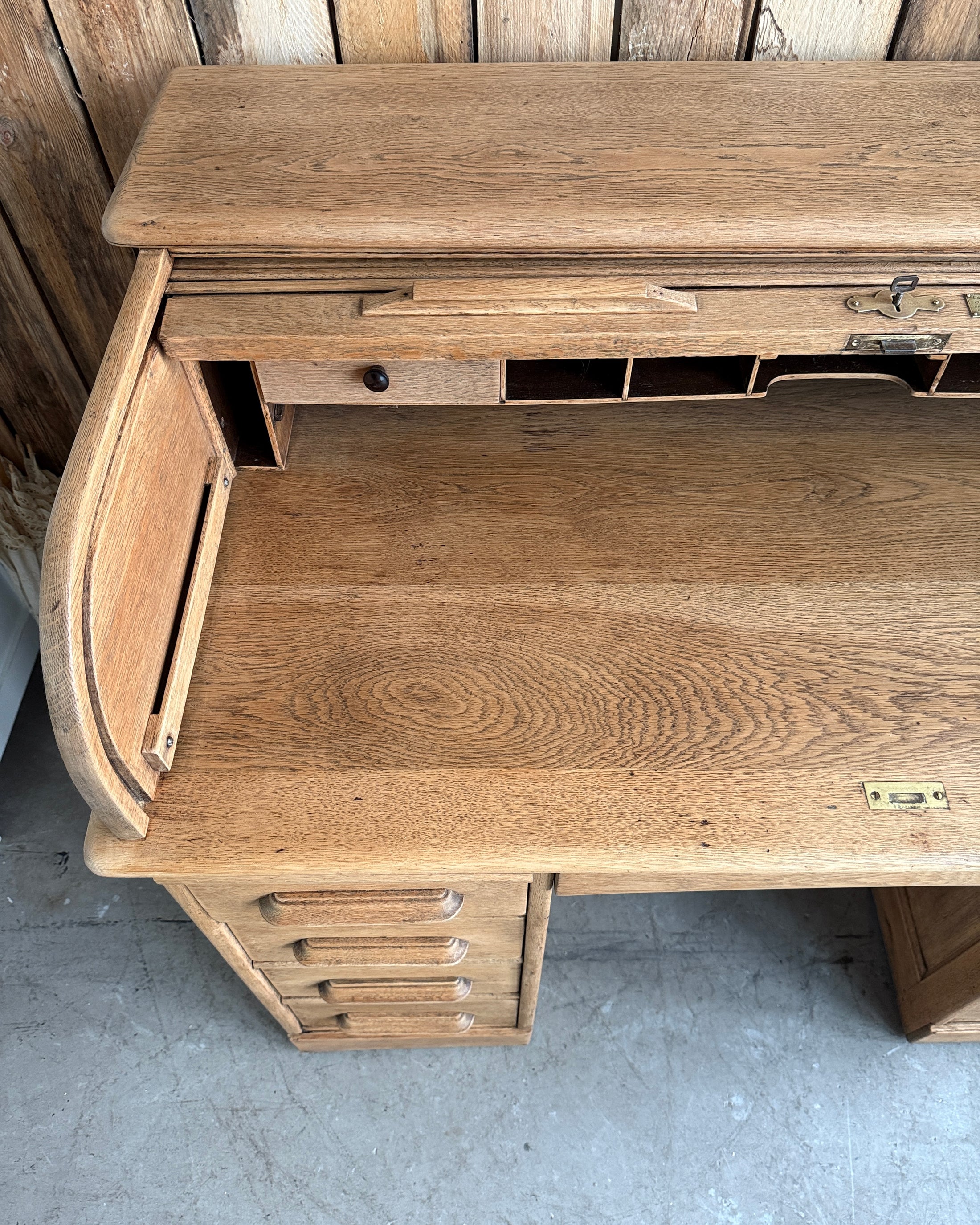 Bureau américain à cylindre