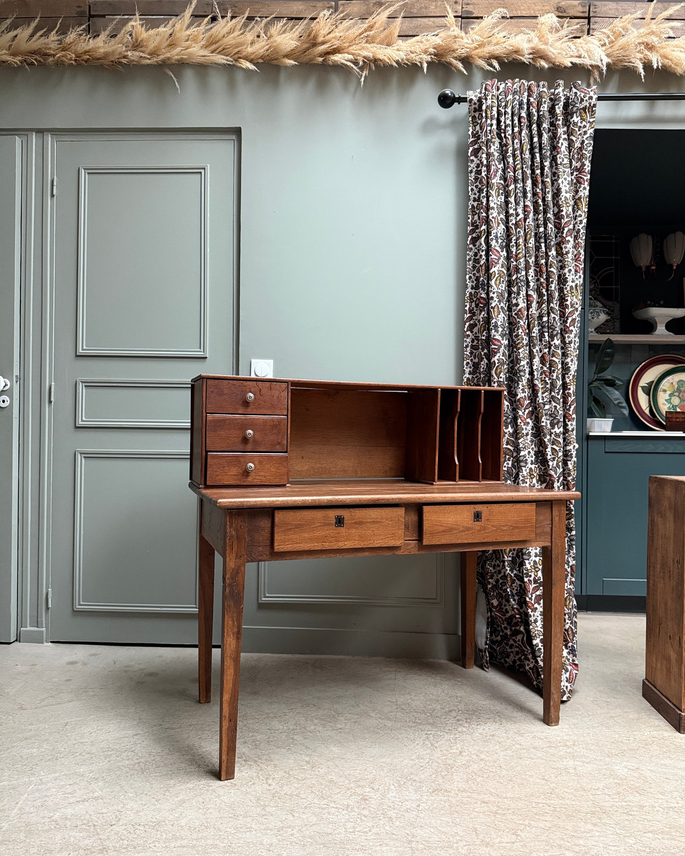 Bureau ancien à gradin