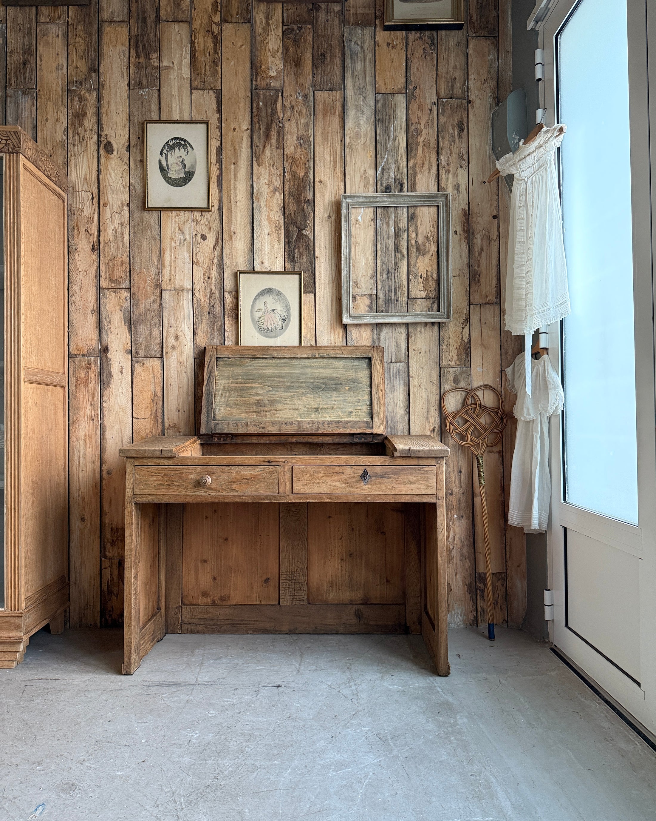 Bureau ancien double